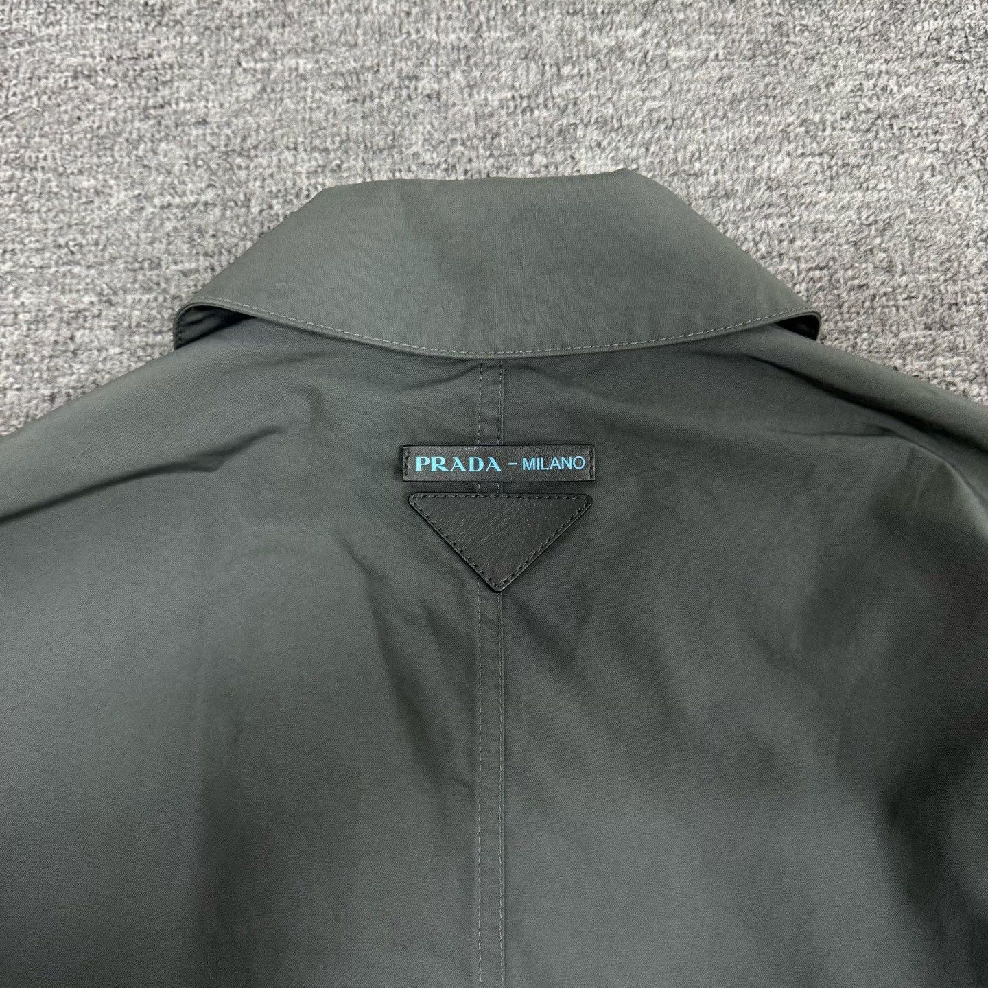 Prada Prada Triangle Logo Trench Coat Size S / US 4 / IT 40 - 2 Thumbnail
