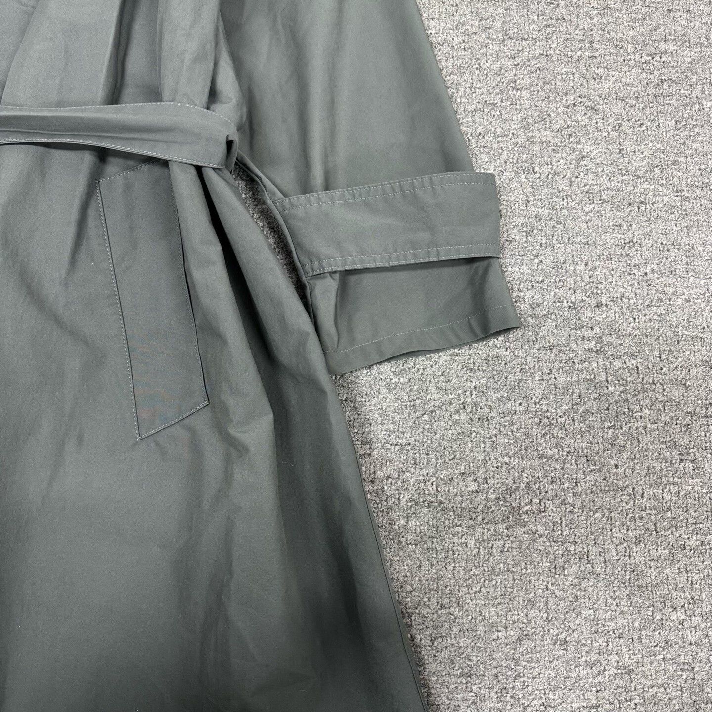 Prada Prada Triangle Logo Trench Coat Size S / US 4 / IT 40 - 3 Thumbnail