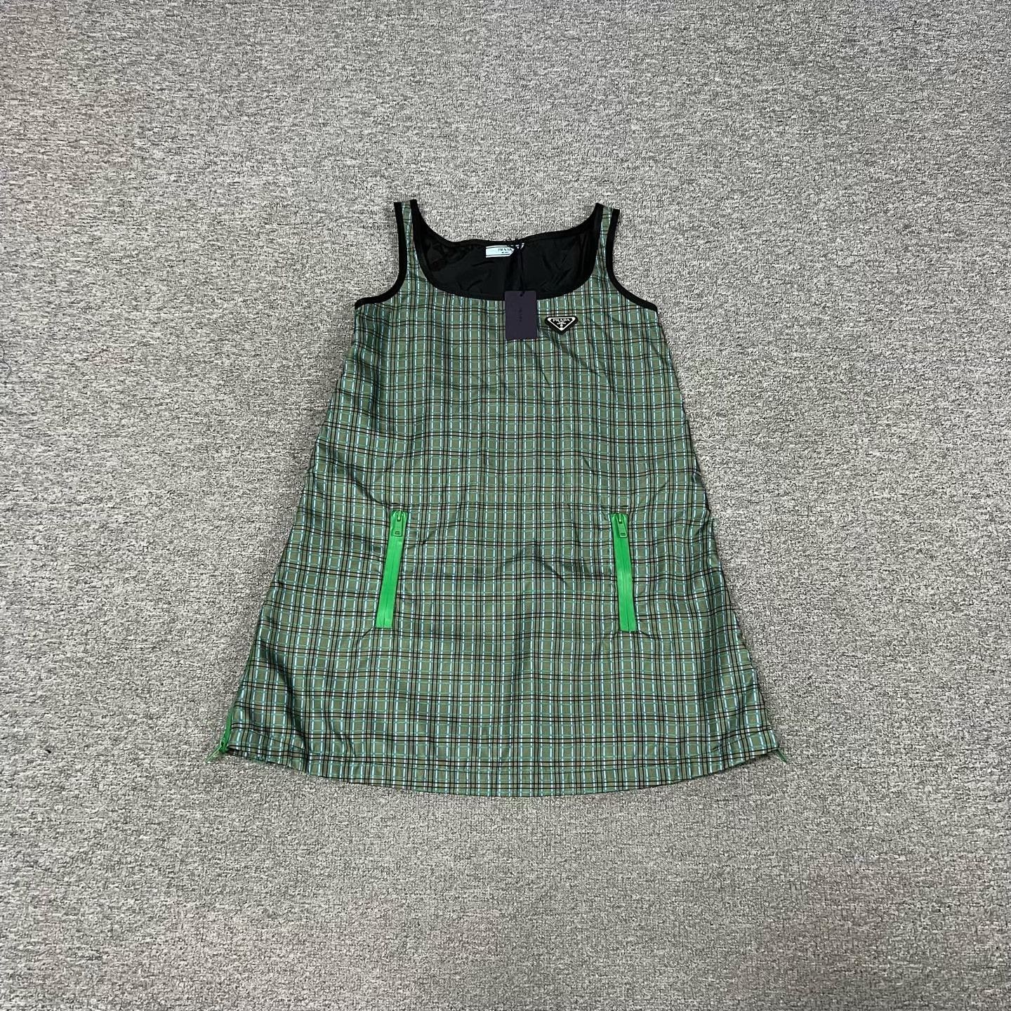 Prada Prada Triangle Logo Green Plaid Nylon Dress Size S / US 4 / IT 40 - 3 Thumbnail