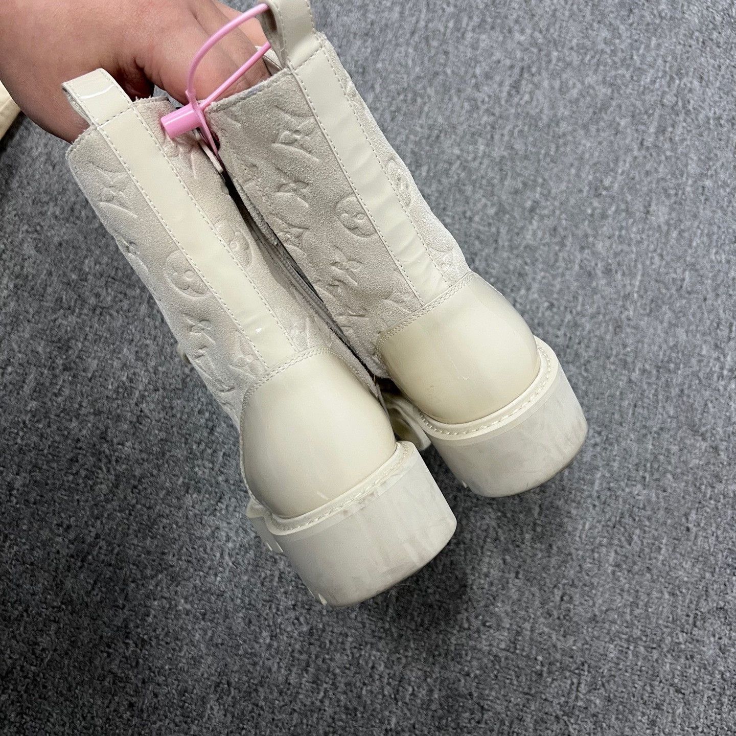 Louis Vuitton Louis Vuitton Territory Monogram Combat Boots Size US 5 / IT 35 - 5 Thumbnail