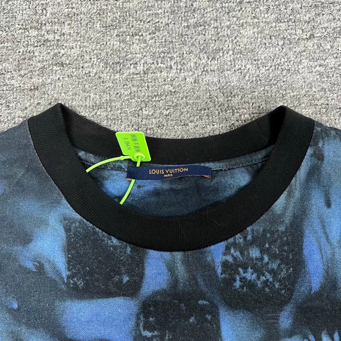 Louis Vuitton Louis Vuitton Blue Digital Tie-Dye T-Shirt Size US M / EU 48-50 / 2 - 4 Thumbnail