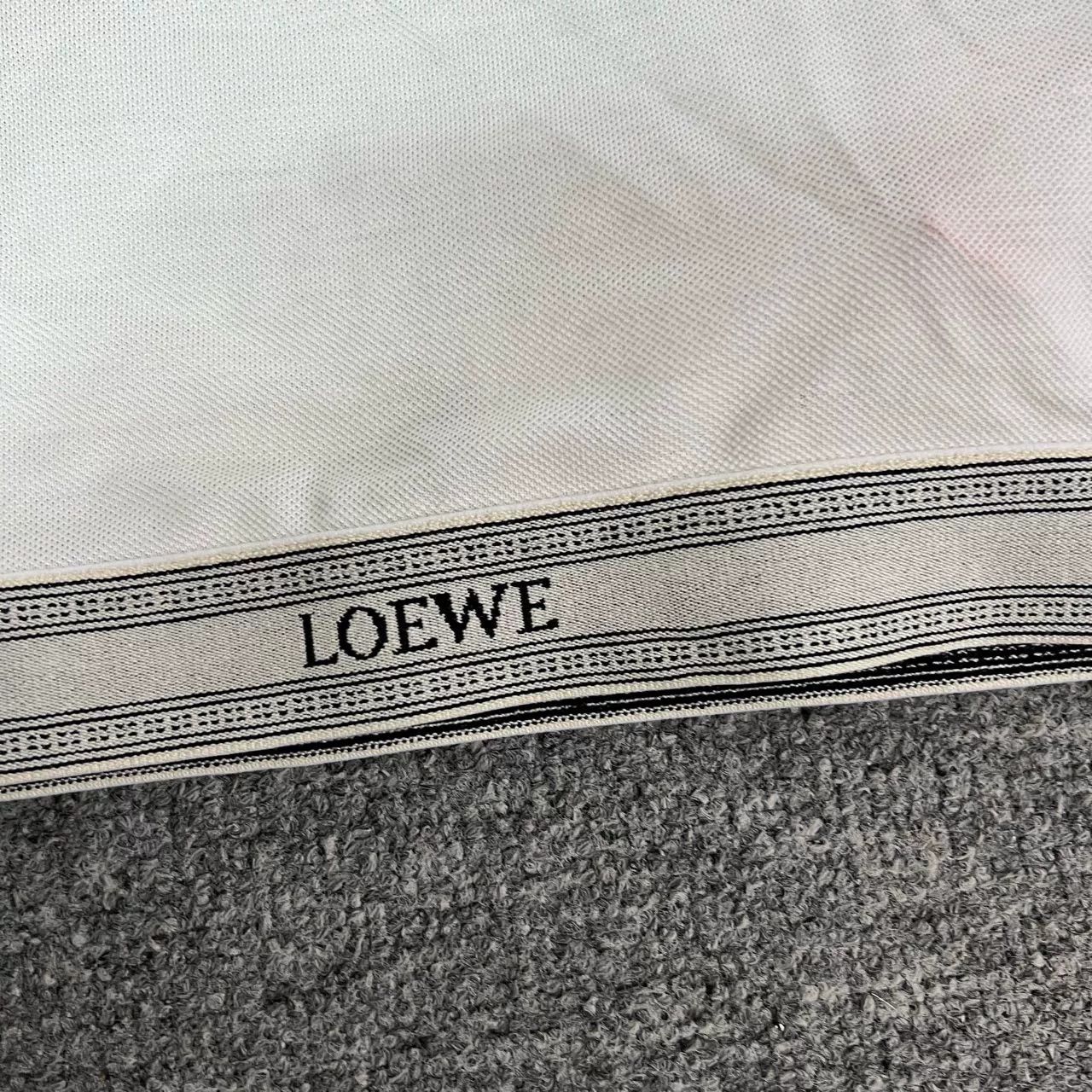 Loewe Loewe Cropped Logo Short Sleeve Polo Size S / US 4 / IT 40 - 6 Thumbnail