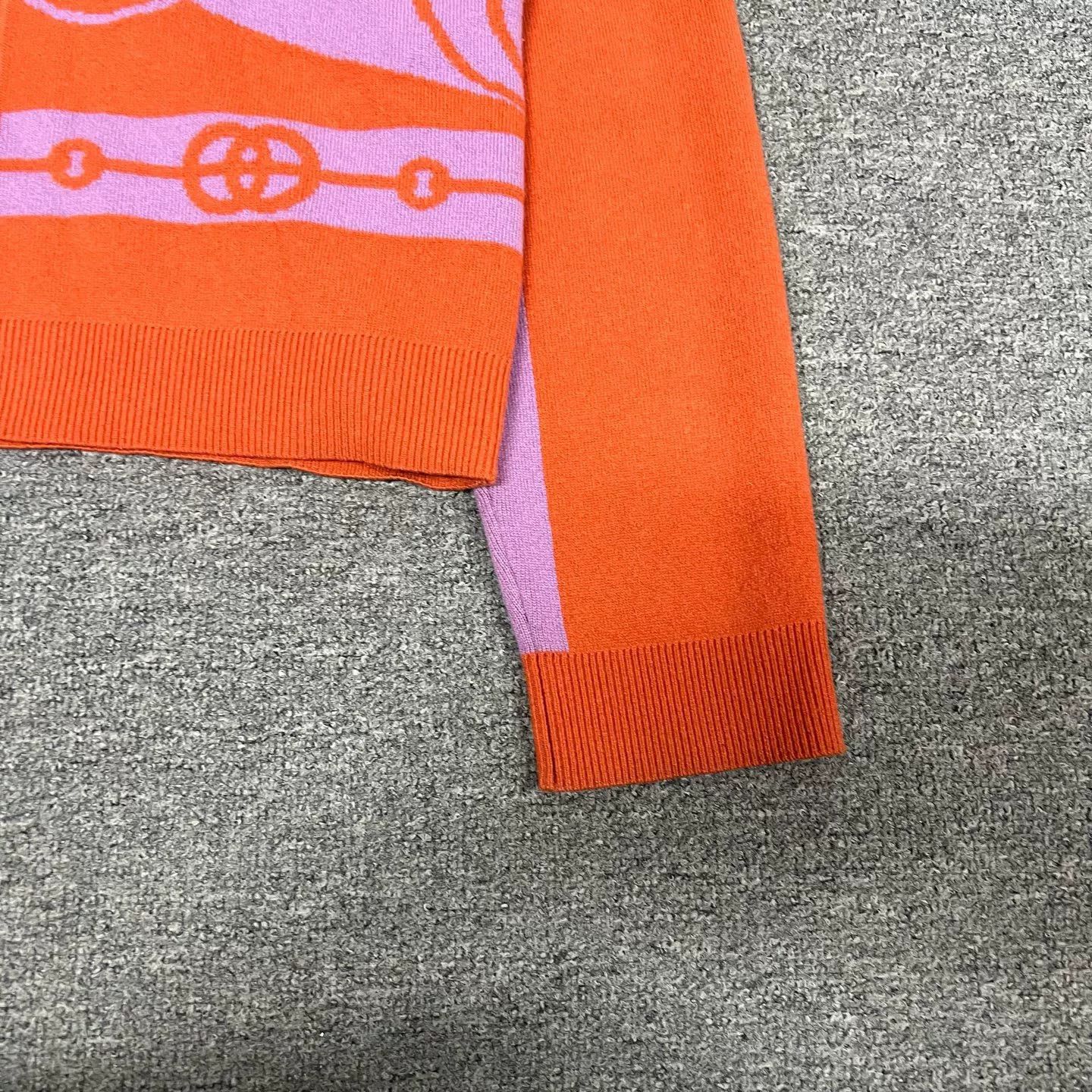 Hermes Hermes Cashmere Cardigan with Back Flocking Size S / US 4 / IT 40 - 5 Thumbnail