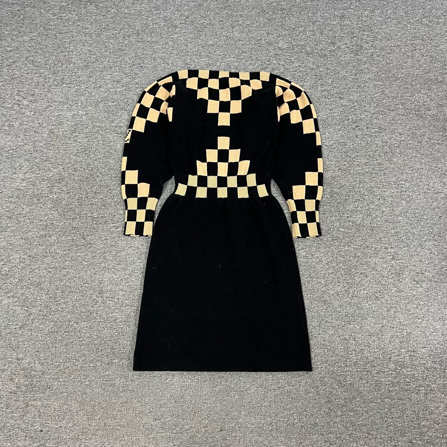Louis Vuitton Louis Vuitton Damier Cashmere Knit Dress Size M / US 6-8 / IT 42-44 - 5 Thumbnail