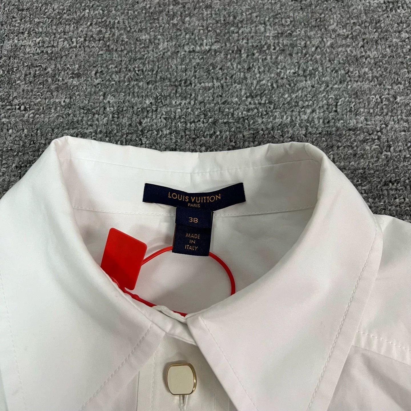 Louis Vuitton Louis Vuitton White Long-Sleeve Shirt Size S / US 4 / IT 40 - 6 Thumbnail