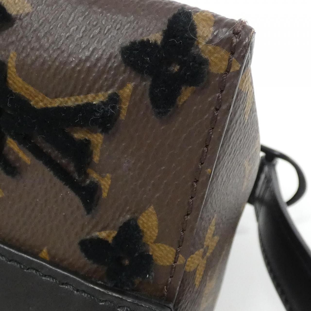 Louis Vuitton Louis Vuitton Louis Vuitton Monogram Tufftage Triangle Messenger Shoulder Bag Textile Shoulder Bag M45070 DUTY FREE for USA Size ONE SIZE - 4 Thumbnail