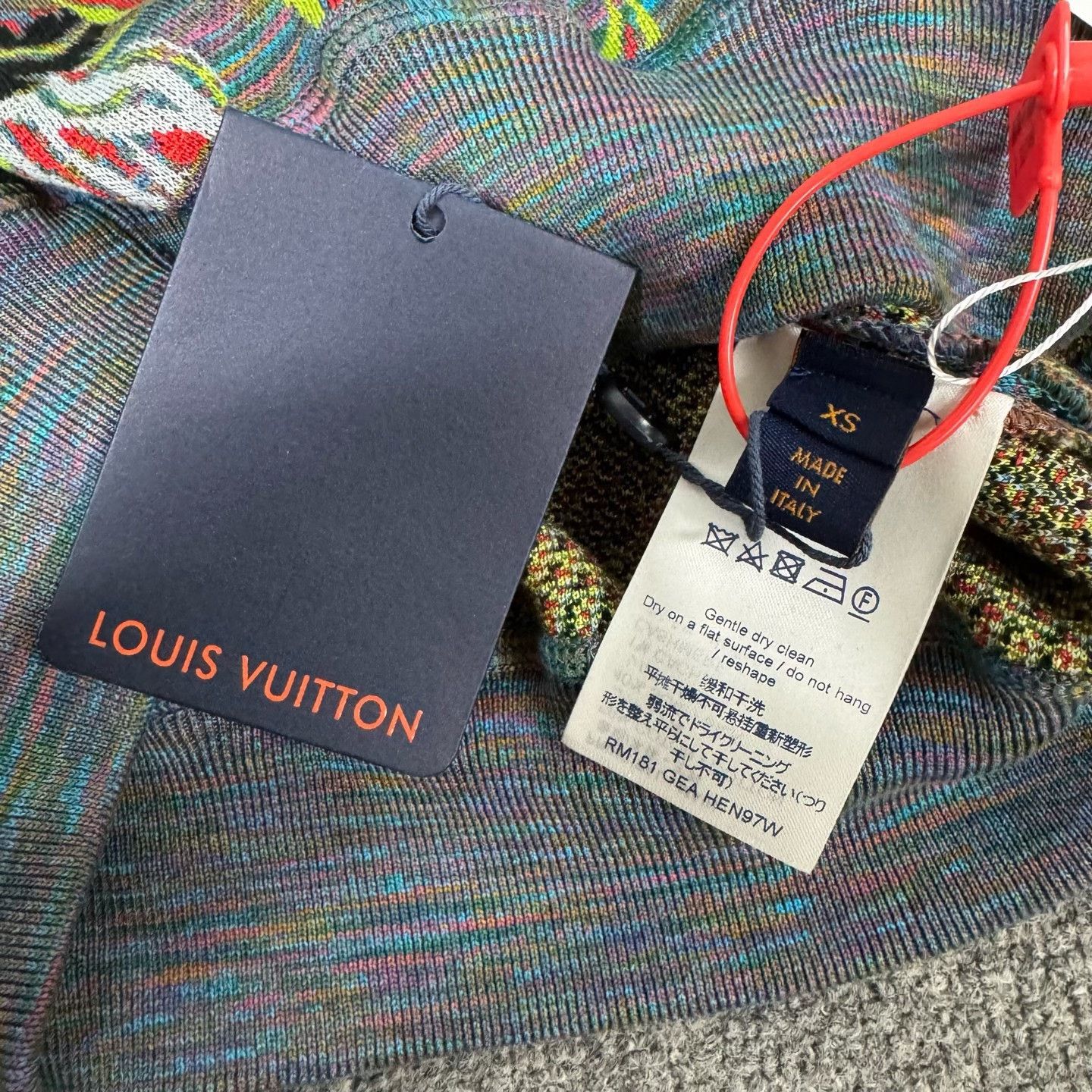 Louis Vuitton Louis Vuitton Slogan Logo Floral Wool Sweater Size XS / US 0-2 / IT 36-38 - 6 Thumbnail