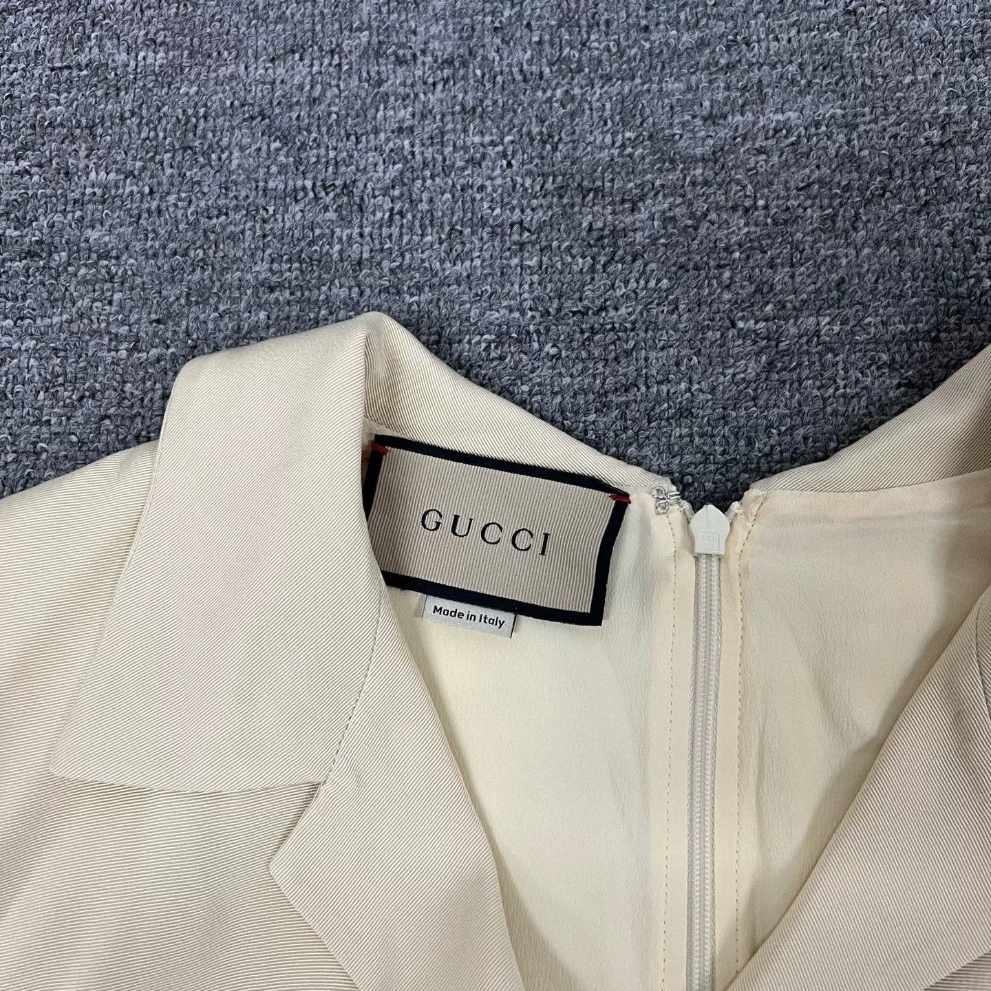 Gucci Gucci Silk Dress with Gold Buckle Belt Size S / US 4 / IT 40 - 4 Thumbnail