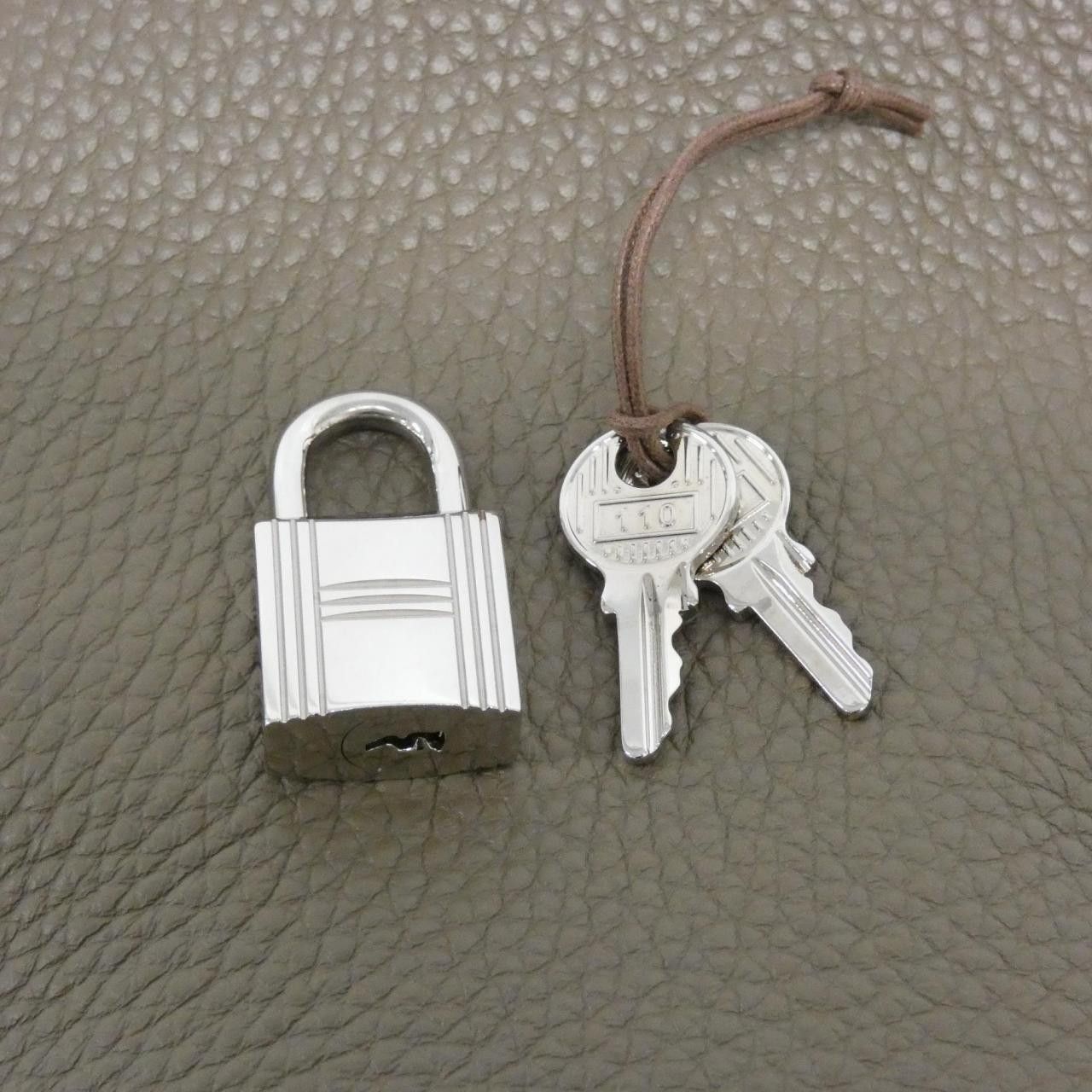 Hermes Hermes Hermes Picotin Lock PM Taurillon Clemence handbag Leather Handbag W DUTY FREE for USA Size ONE SIZE - 4 Thumbnail