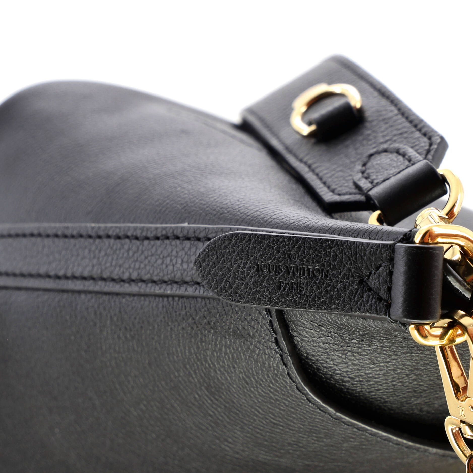 Louis Vuitton Lock and Walk Bucket Bag Size ONE SIZE - 6 Thumbnail