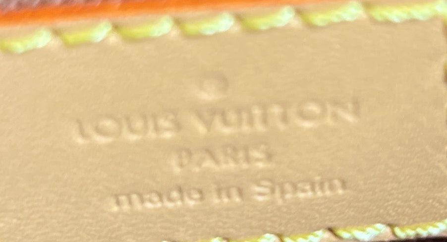 Louis Vuitton Fold Me Pouch Size ONE SIZE - 6 Thumbnail