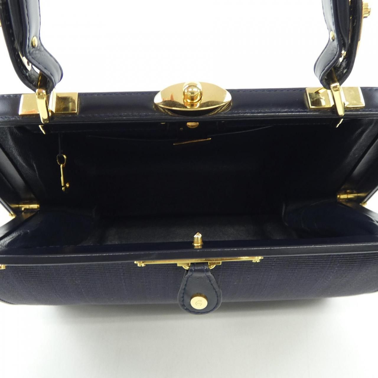 Other Other Comtesse Horsehair Handbag Others Handbag DUTY FREE for USA Size ONE SIZE - 6 Thumbnail