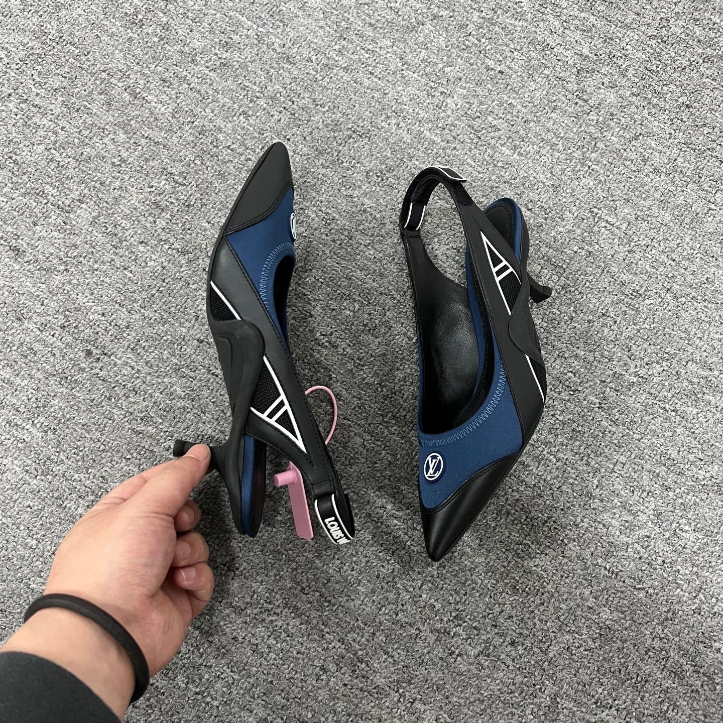 Louis Vuitton Louis Vuitton Archlight Nautical Velcro Sandals Size US 5 / IT 35 - 4 Thumbnail