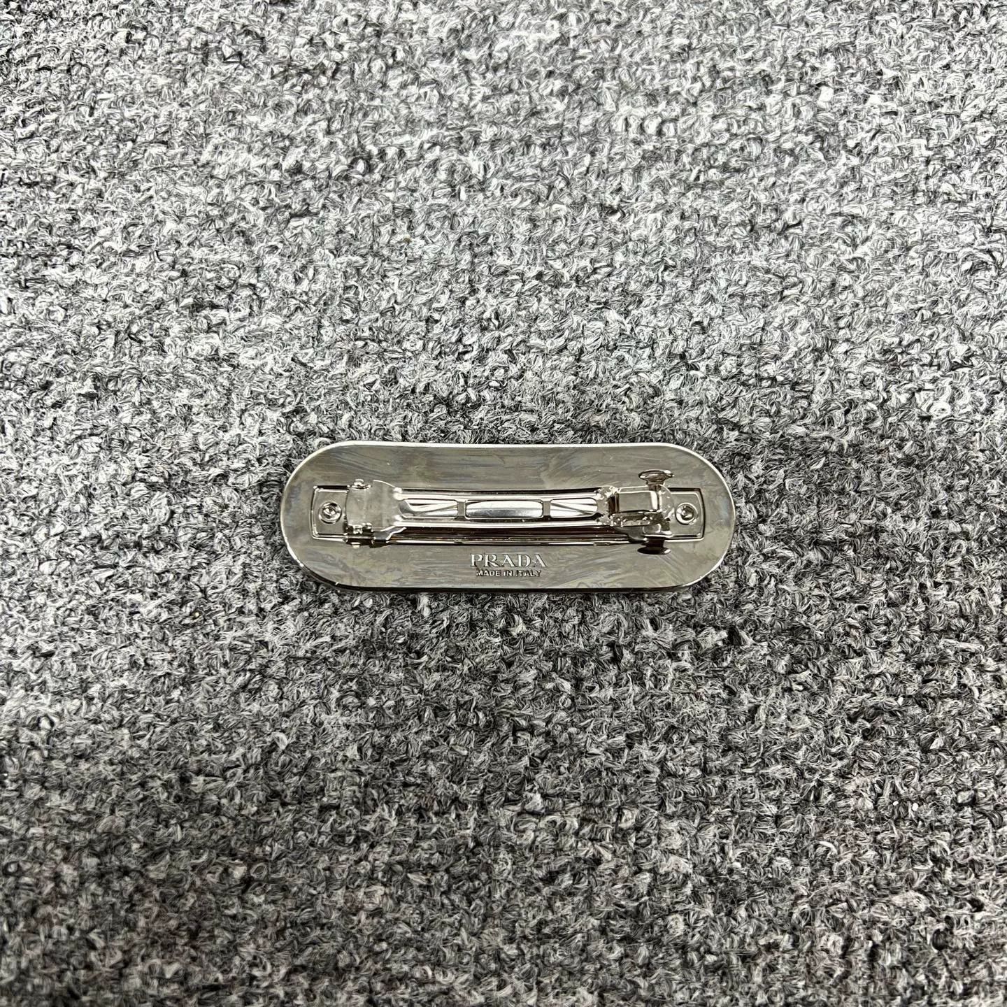 Prada Prada Classic Logo White Hair Clip Size ONE SIZE - 4 Thumbnail