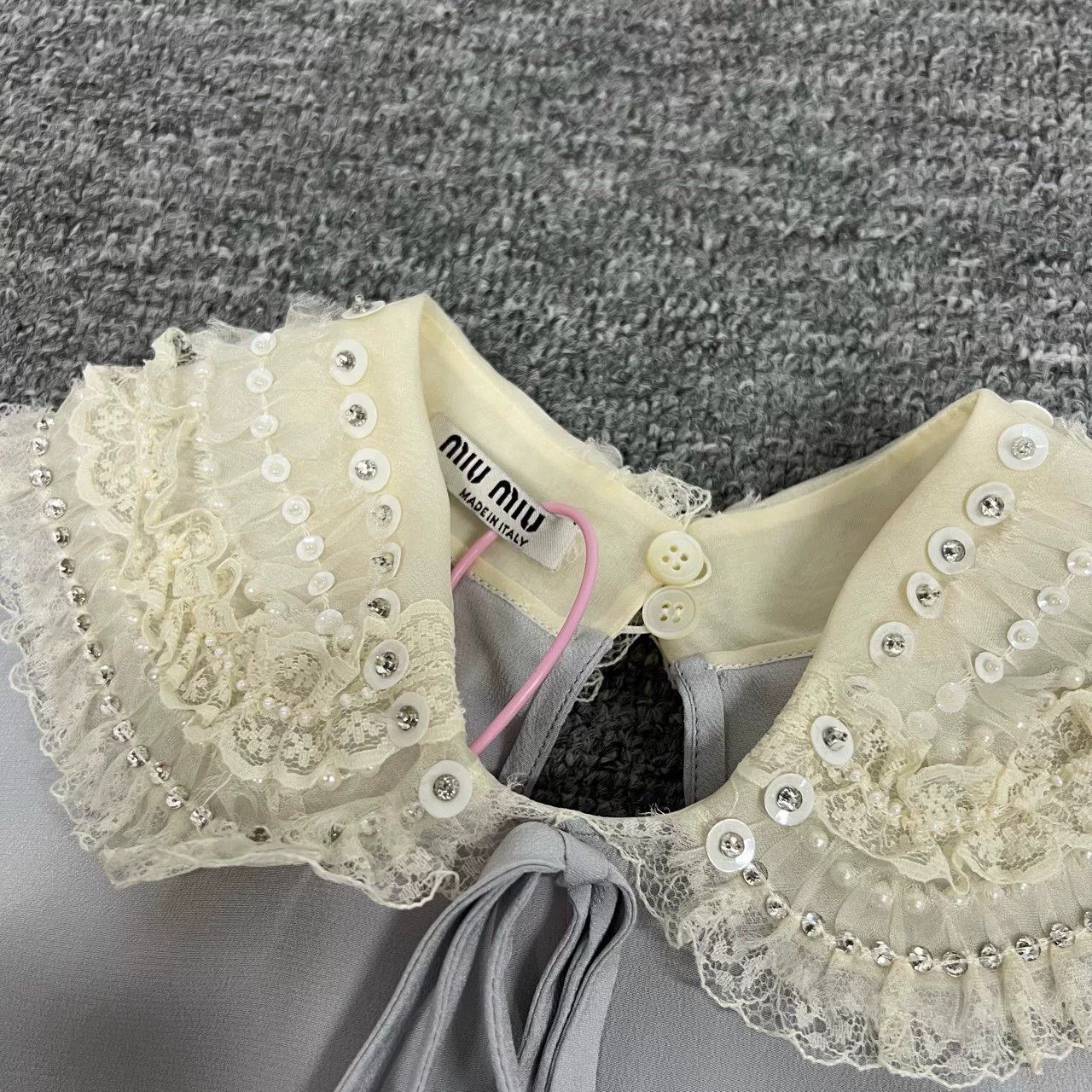 Miu Miu Miu Miu Silk Sleeveless Sequin Collar Top Size XS / US 0-2 / IT 36-38 - 2 Thumbnail