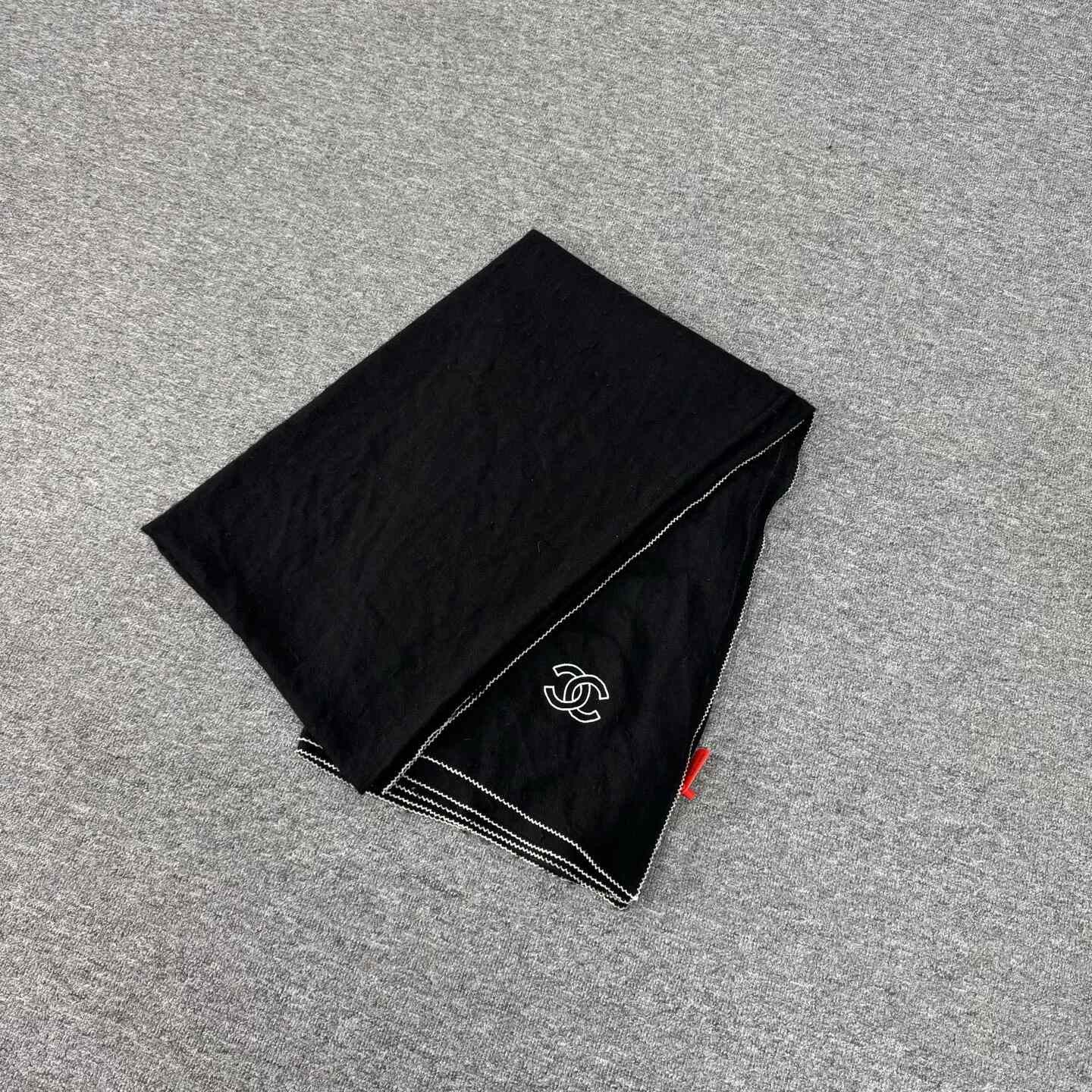 Chanel Chanel Cashmere Shawl Scarf Black Logo Size ONE SIZE - 3 Thumbnail