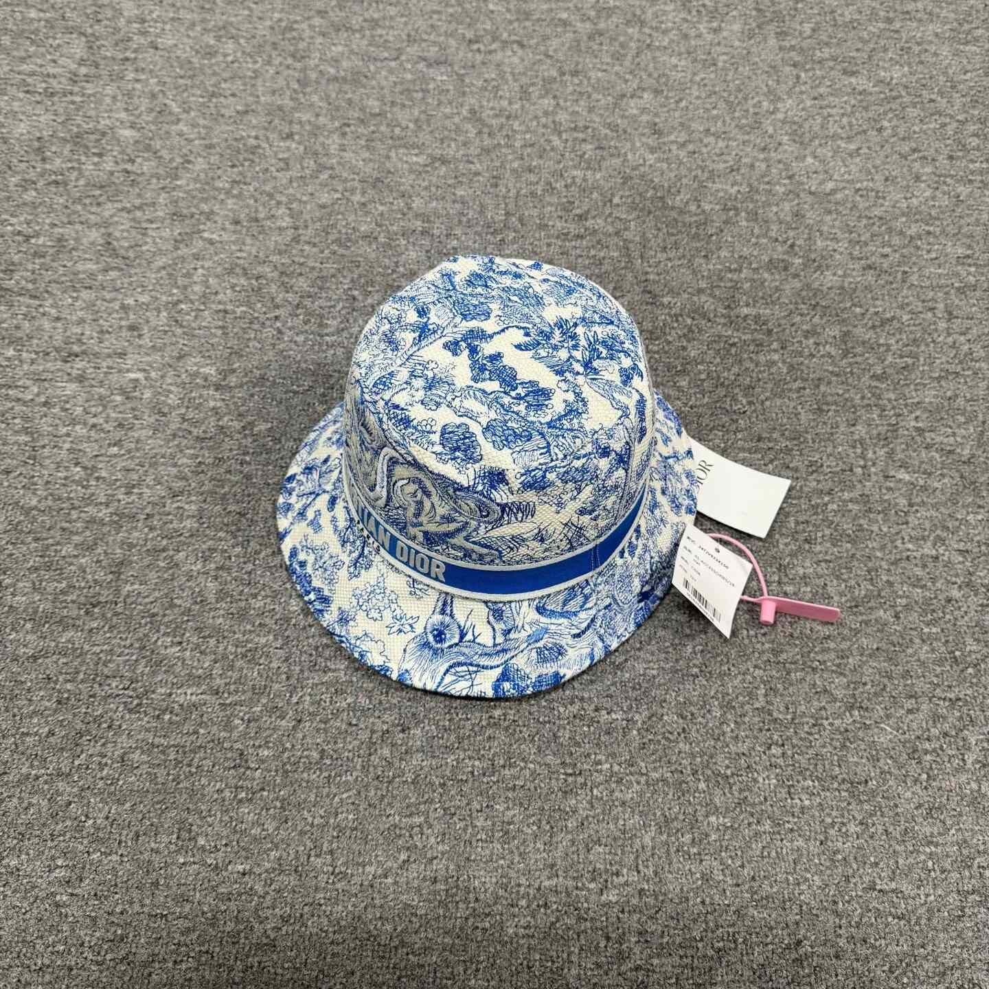 Dior Dior Zoo Collection Embroidered Logo Bucket Hat Size ONE SIZE - 4 Thumbnail