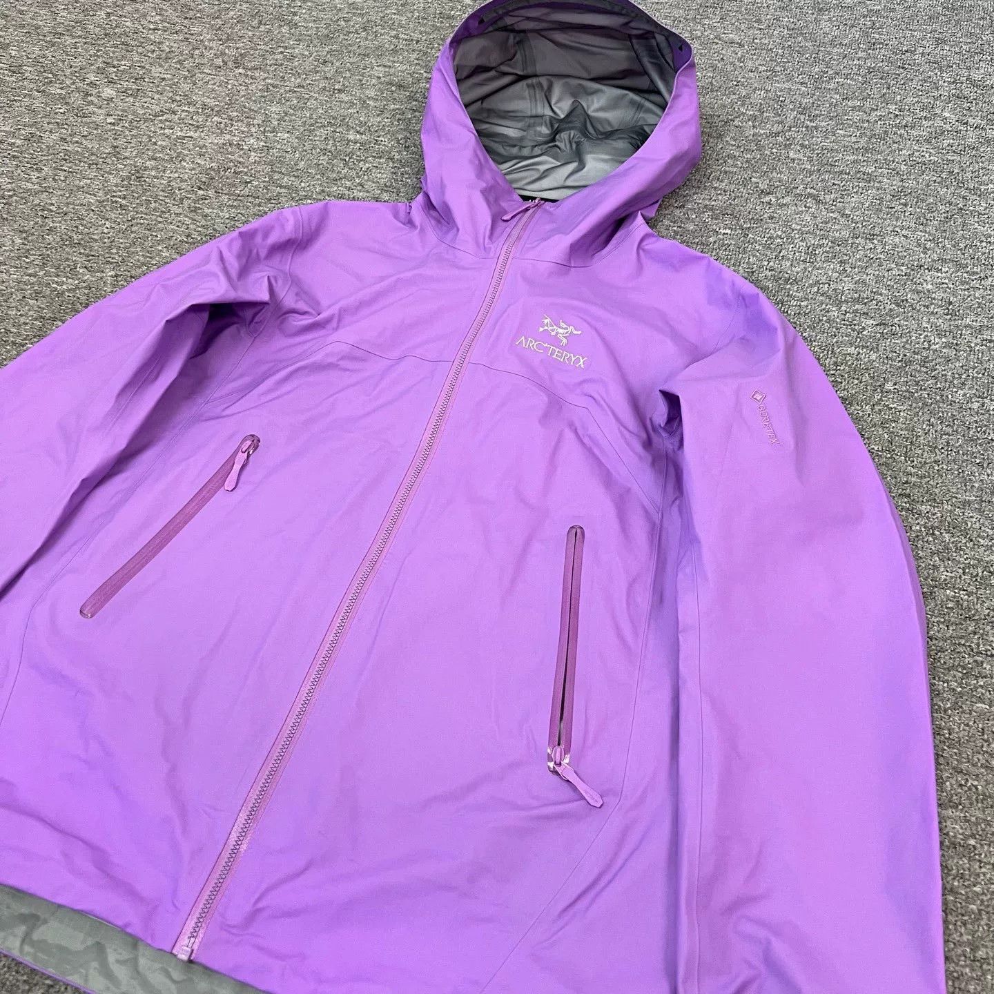 Arc'teryx Arcteryx Beta Jacket Women's Size S / US 4 / IT 40 - 7 Thumbnail