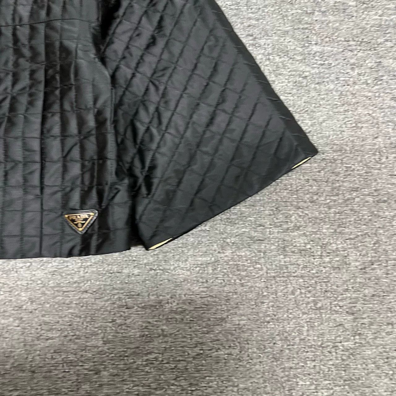 Prada Prada Triangle Logo Mid-Sleeve Quilted Short Puffer Size S / US 4 / IT 40 - 3 Thumbnail