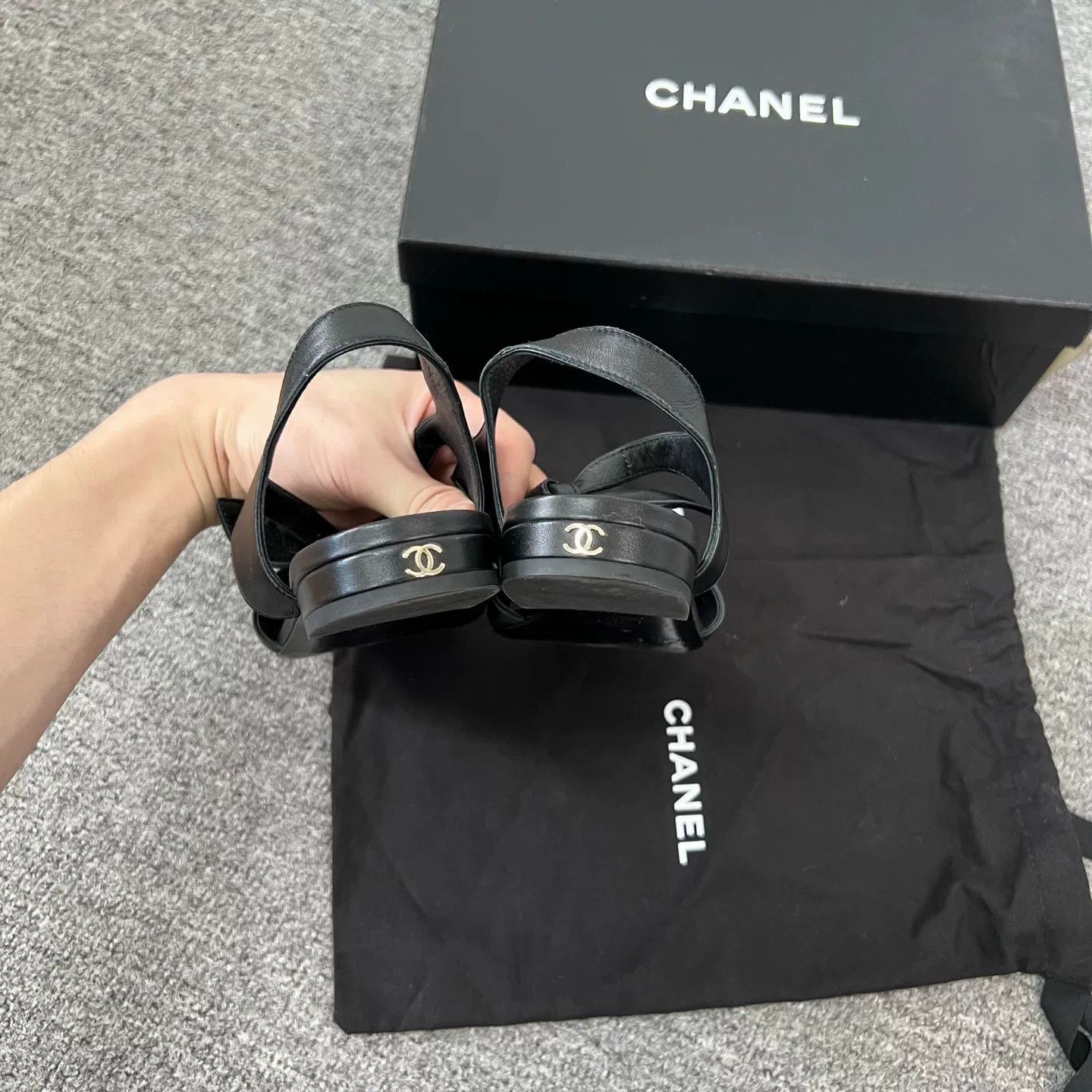 Chanel Chanel 20P Black Bow Flat Sandals Size US 6.5 / IT 36.5 - 4 Thumbnail
