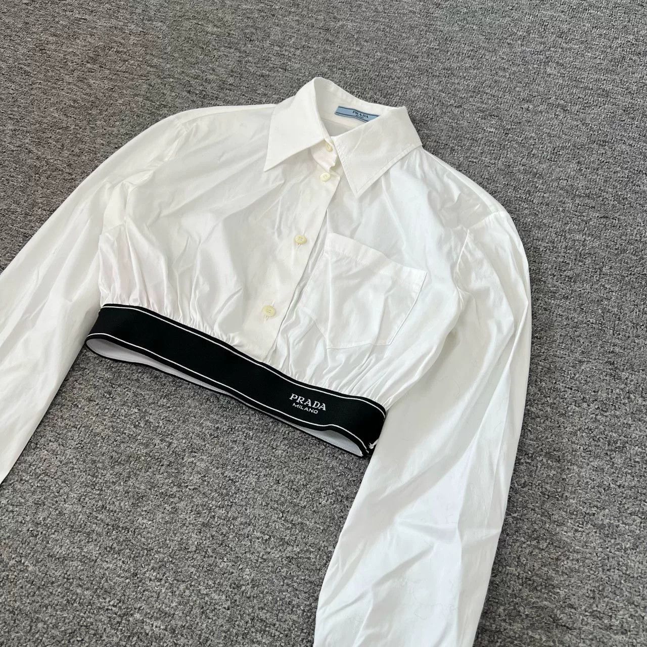 Prada Prada Logo Short White Shirt Size XS / US 0-2 / IT 36-38 - 2 Thumbnail