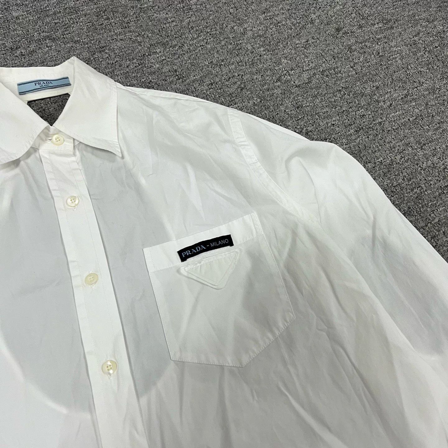 Prada Prada Show Back Cutout White Shirt Size US XXS / EU 40 - 4 Thumbnail