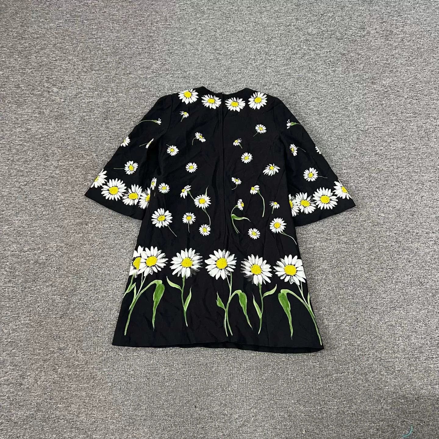 Dolce & Gabbana Dolce & Gabbana Daisy Silk Dress Size S / US 4 / IT 40 - 4 Thumbnail