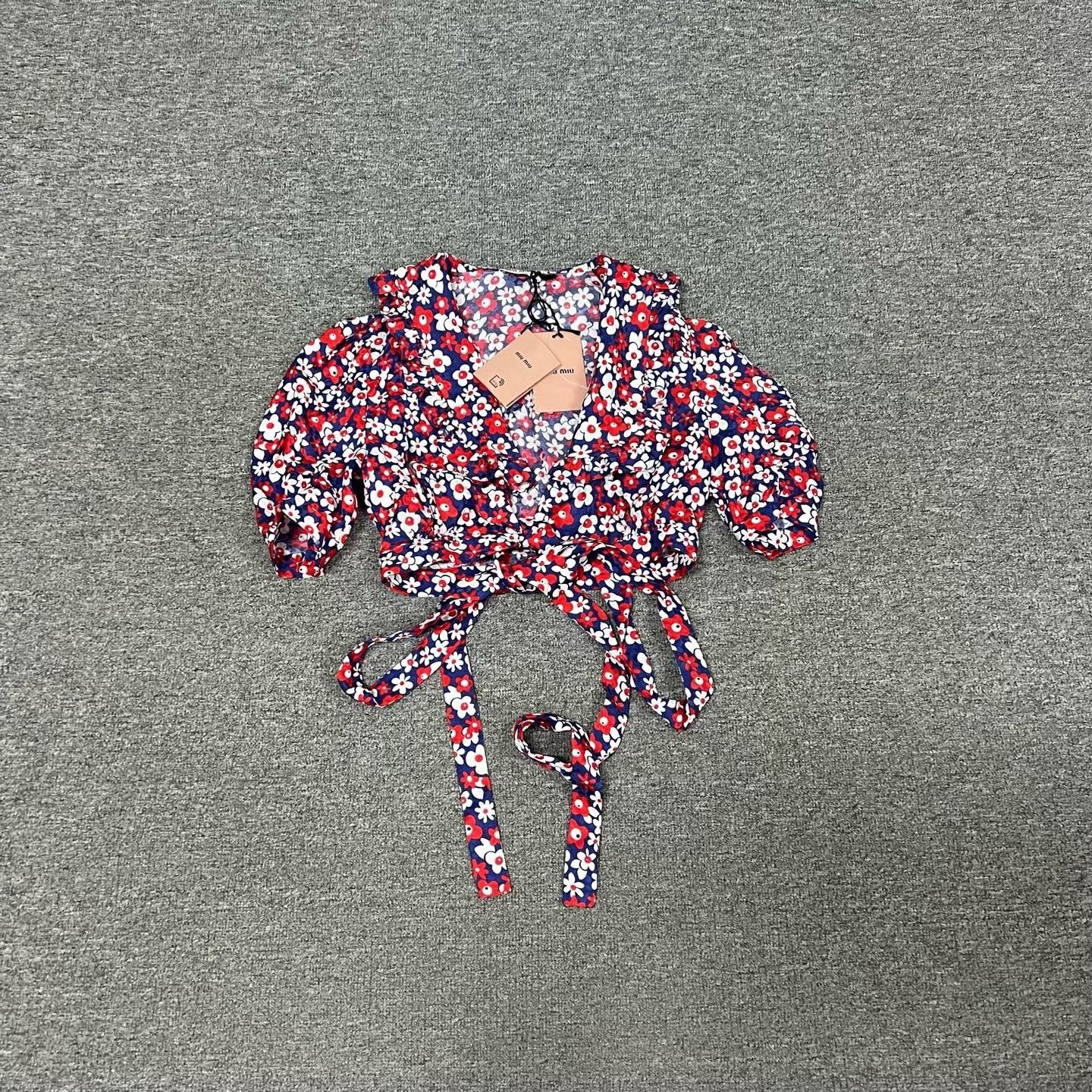 Miu Miu Miumiu Small Floral Puff Sleeve Top Size XS / US 0-2 / IT 36-38 - 2 Thumbnail