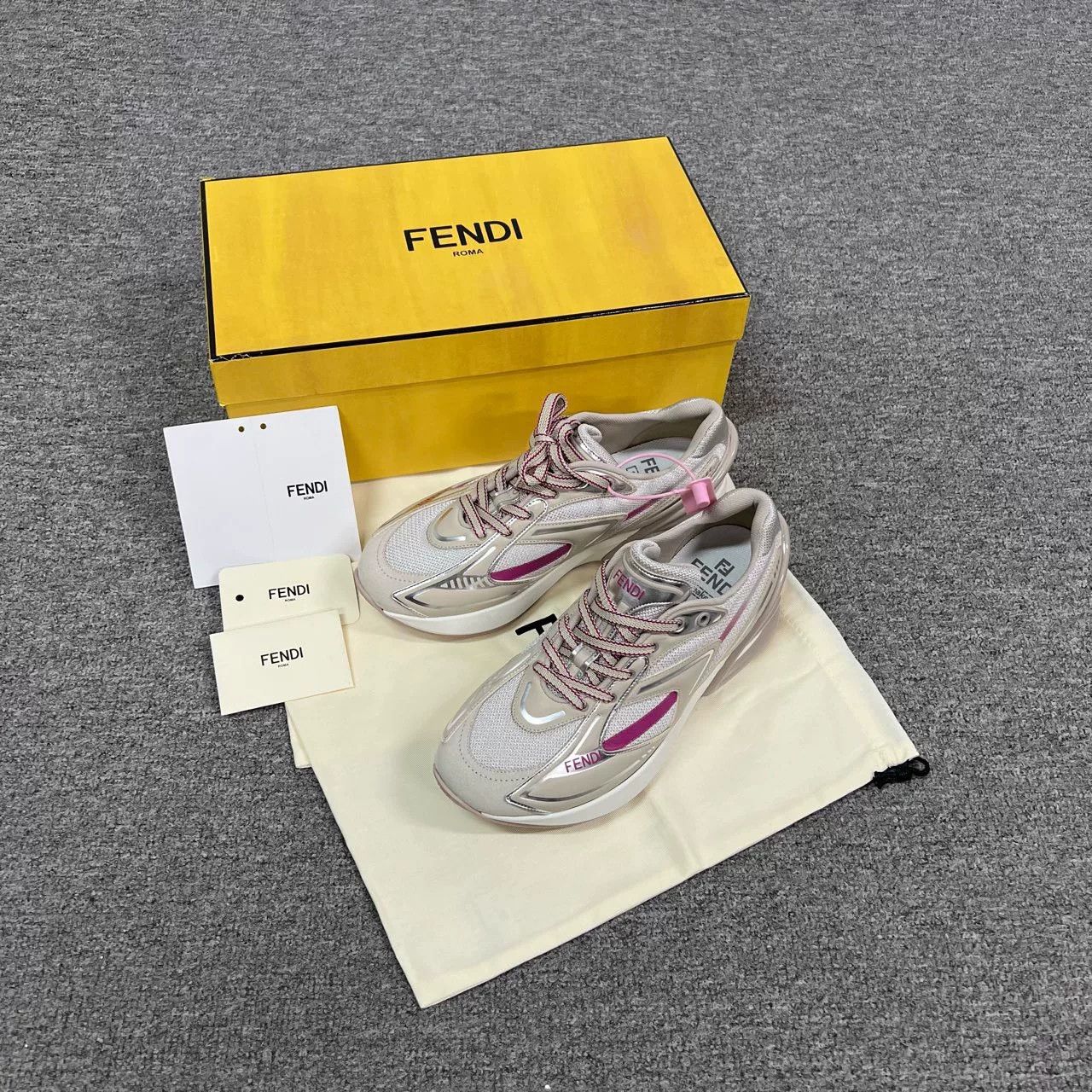 Fendi Fendi Women's Thick Sole Low-Top Sneakers Size US 6 / IT 36 - 2 Thumbnail