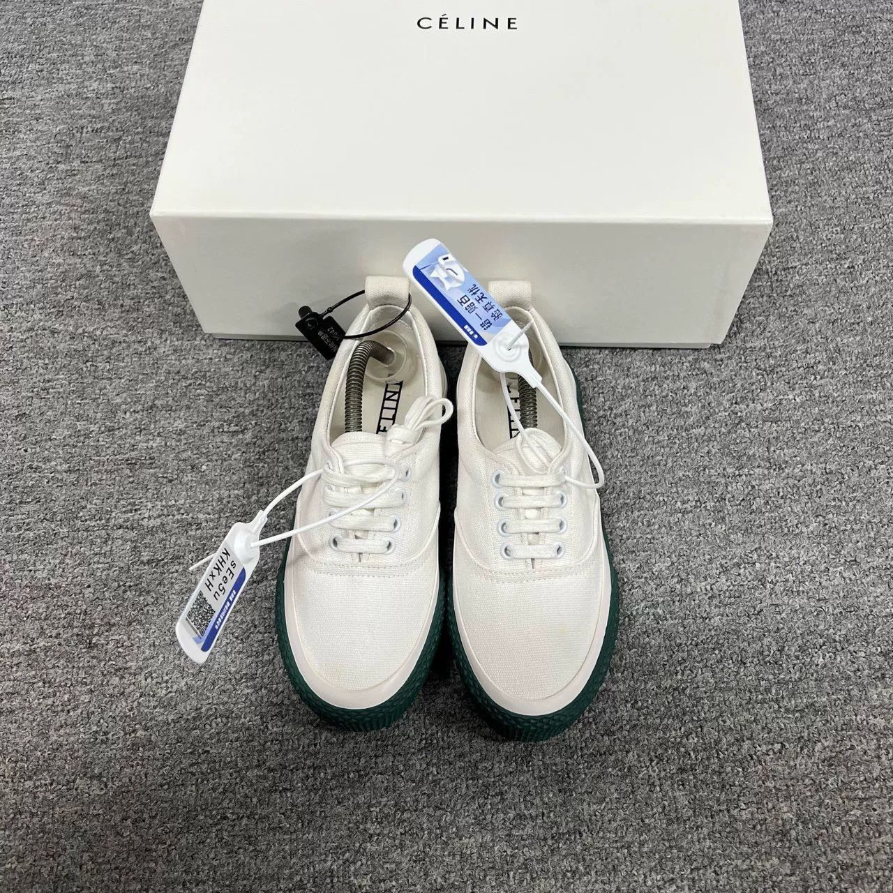 Celine Celine Classic Canvas Sneakers Size US 4 / IT 34 - 7 Thumbnail