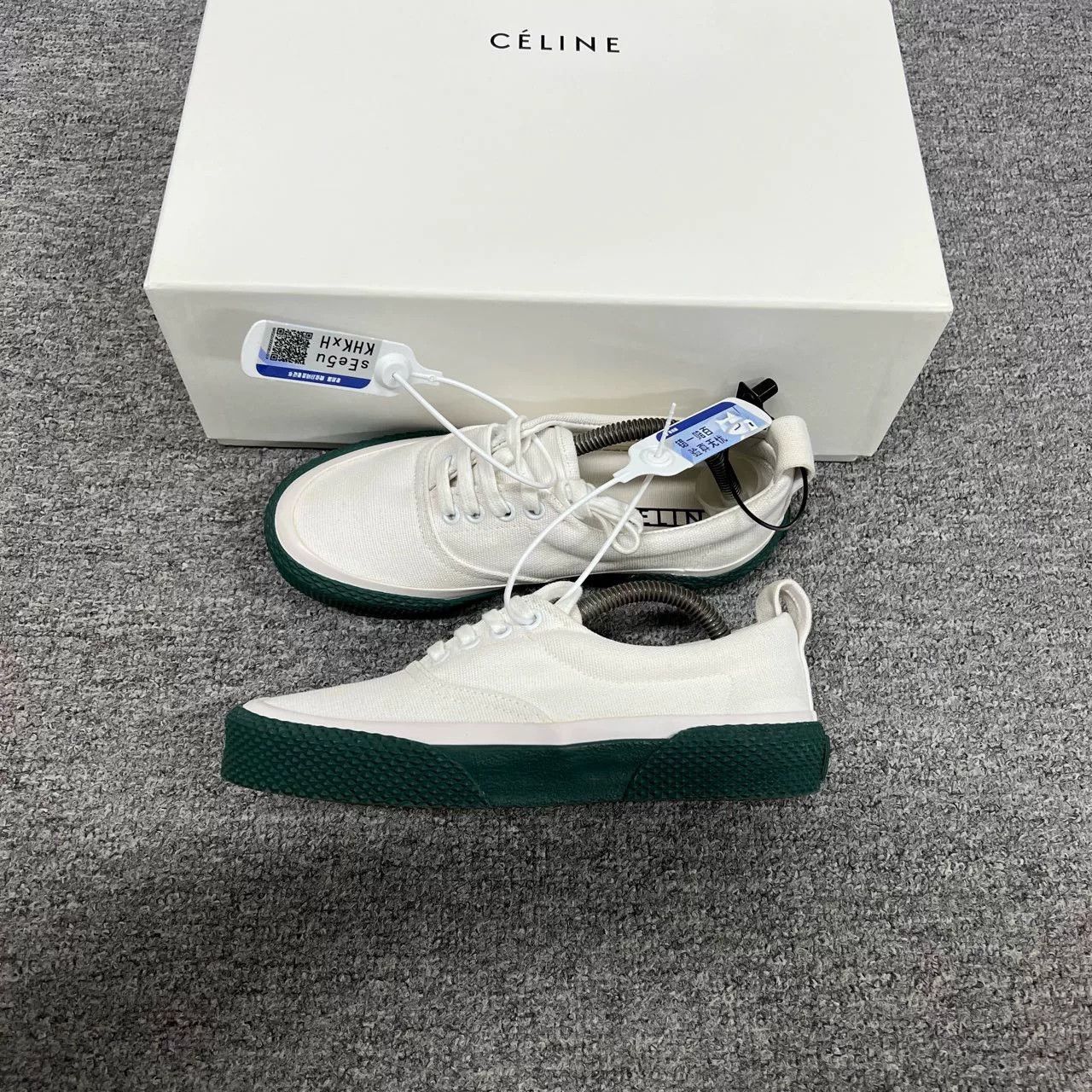 Celine Celine Classic Canvas Sneakers Size US 4 / IT 34 - 8 Thumbnail