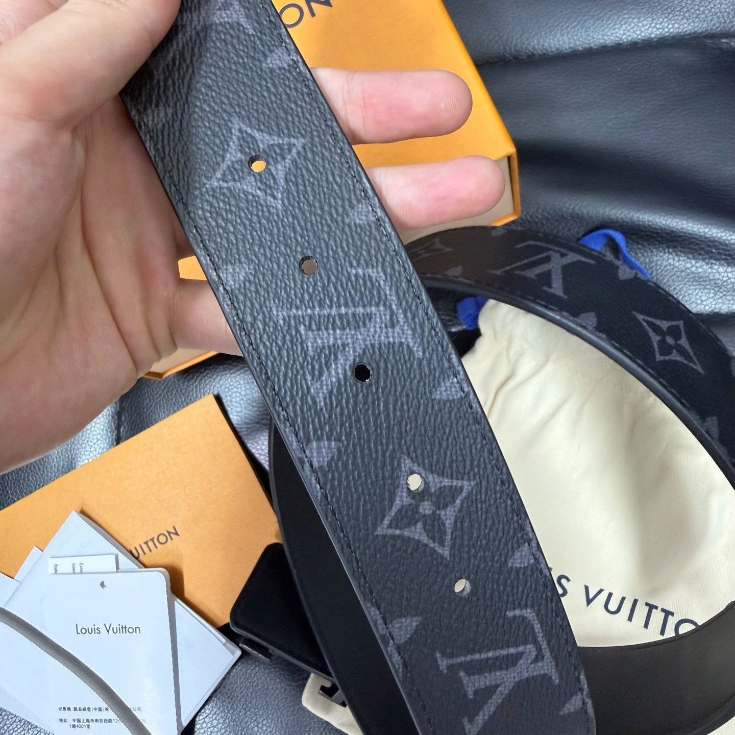 Louis Vuitton Louis Vuitton Monogram Black Leather Belt Size ONE SIZE - 5 Thumbnail