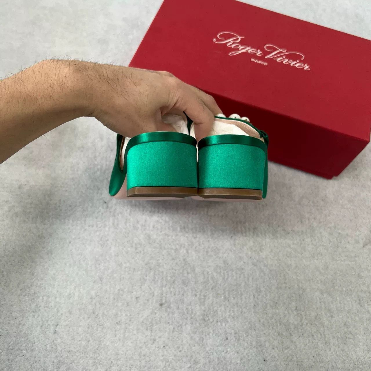 Roger Vivier Roger Vivier Green Satin Block Heel Mules Size US 7.5 / IT 37.5 - 8 Thumbnail