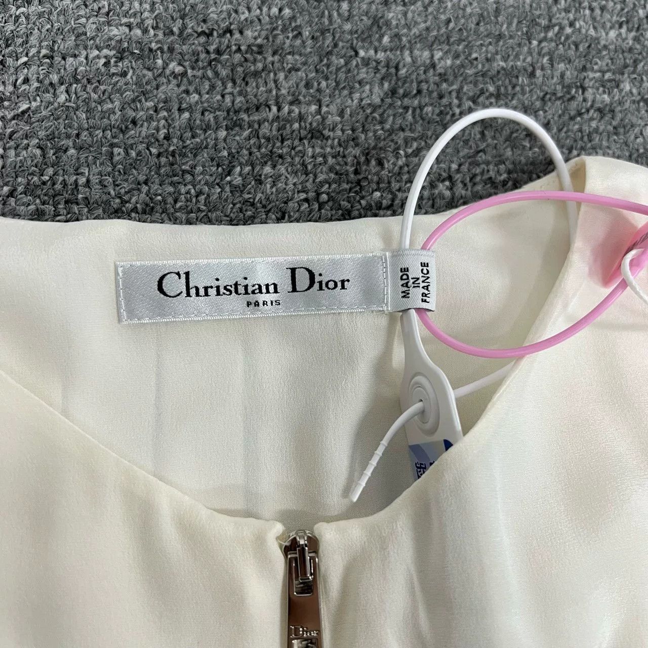 Dior Dior White Pleated Silk Long-Sleeve Dress Size XS / US 0-2 / IT 36-38 - 2 Thumbnail
