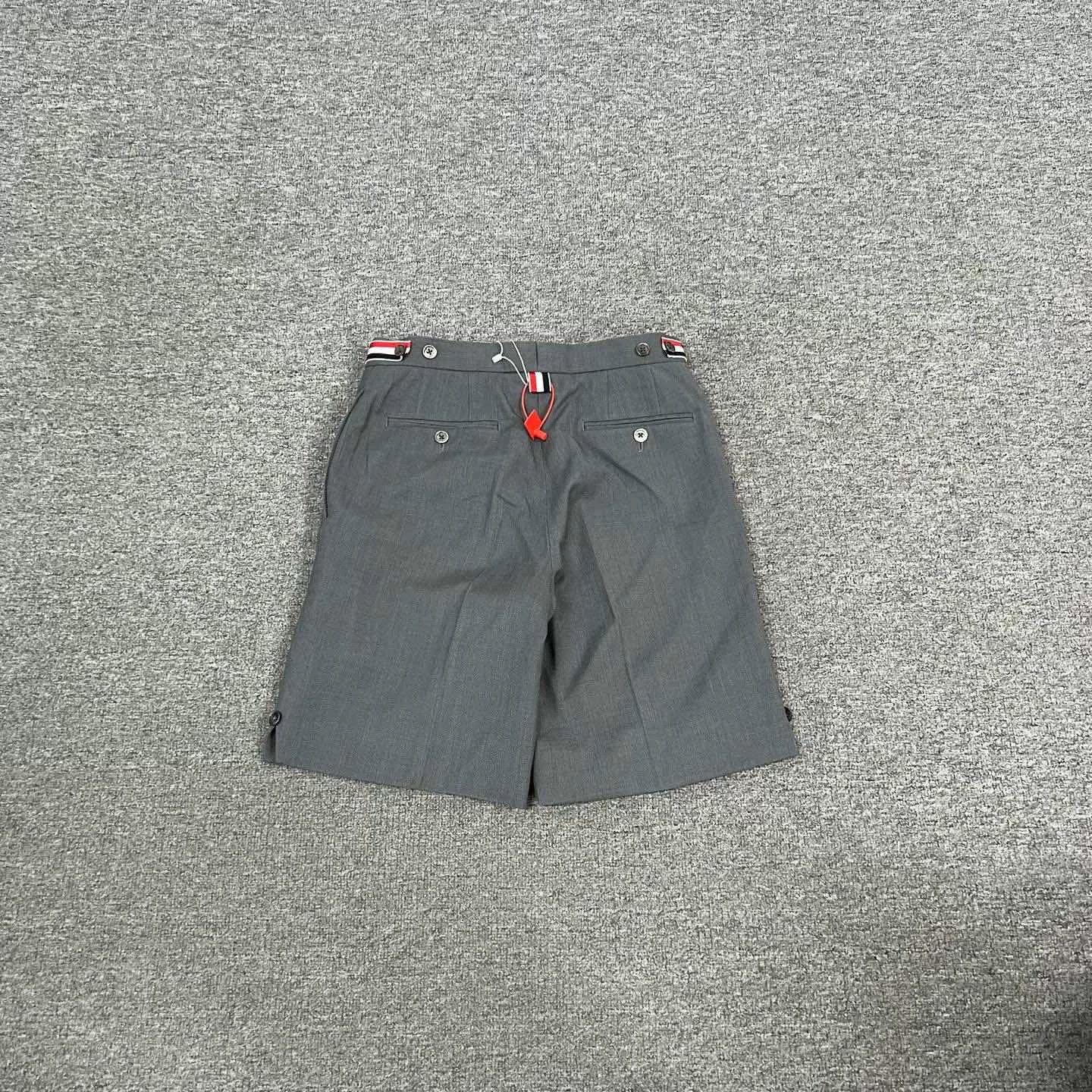 Thom Browne Thom Browne Wool Suit Shorts Size US 27 - 2 Thumbnail