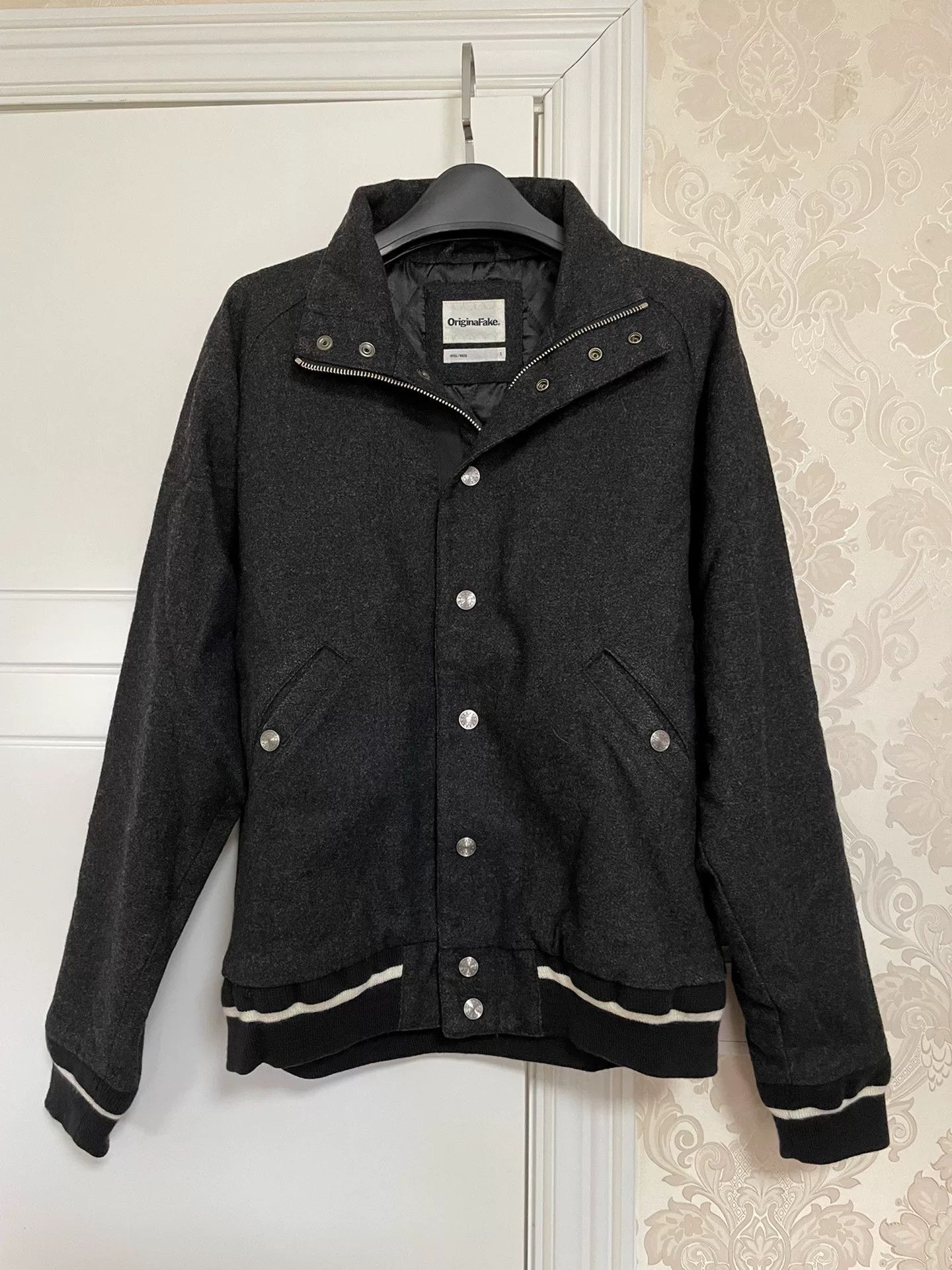 Kaws OriginalFake Kaws 09FW Collar Jacket Size US S / EU 44-46 / 1 - 5 Thumbnail