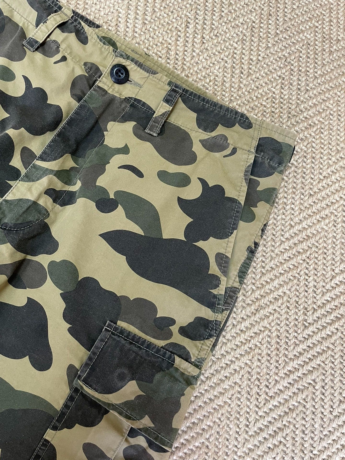 Bape BAPE 1ST CAMO Washed Cargo Shorts Size US 26 / EU 42 - 6 Thumbnail