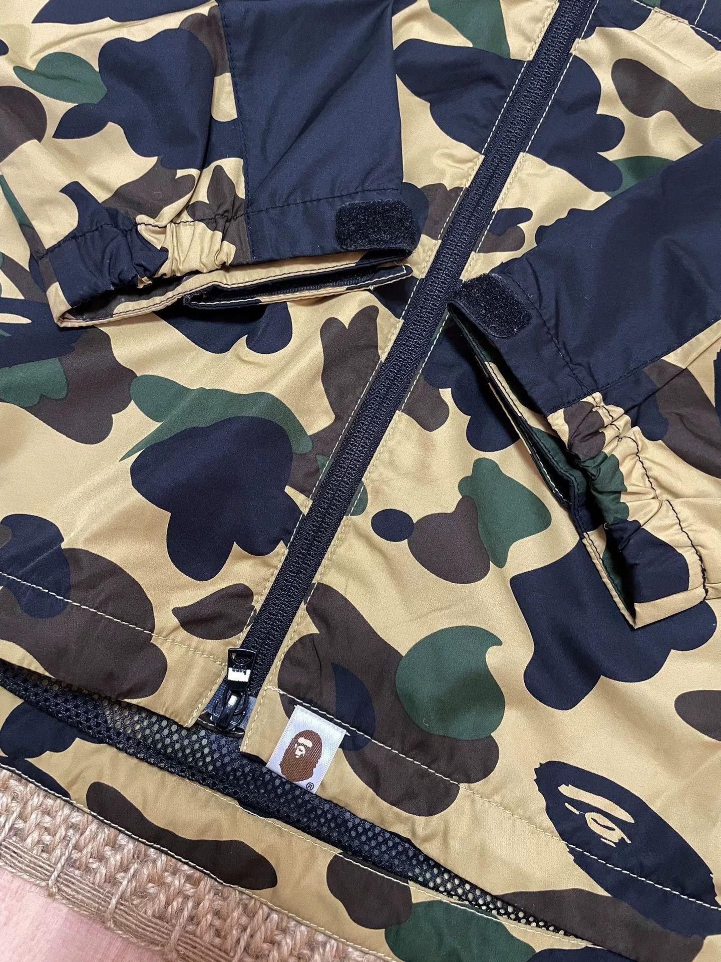 Bape BAPE 1st Camo Hooded Windbreaker Size US M / EU 48-50 / 2 - 3 Thumbnail