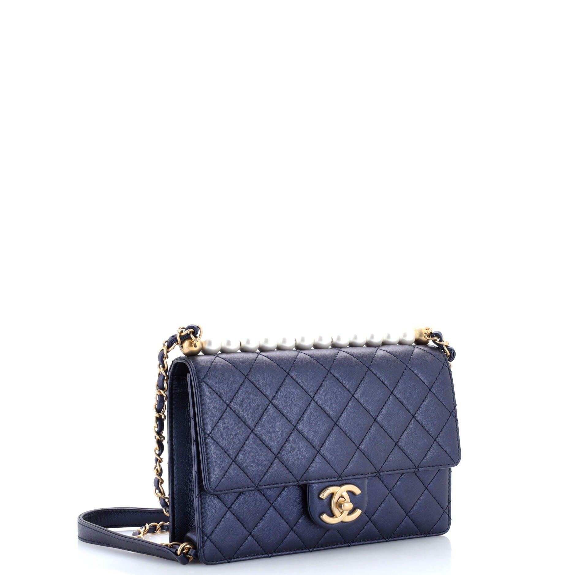 Chanel Chic Pearls Flap Bag Size ONE SIZE - 2 Thumbnail