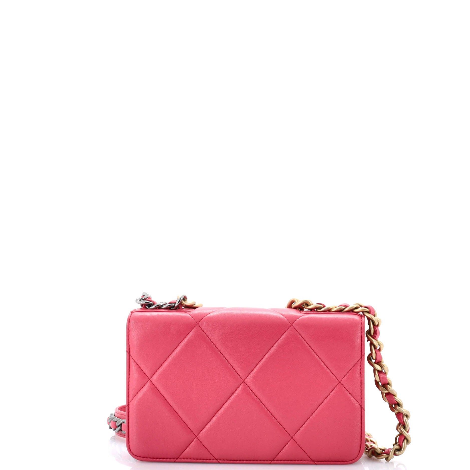 Chanel 19 Wallet on Chain Size ONE SIZE - 3 Thumbnail