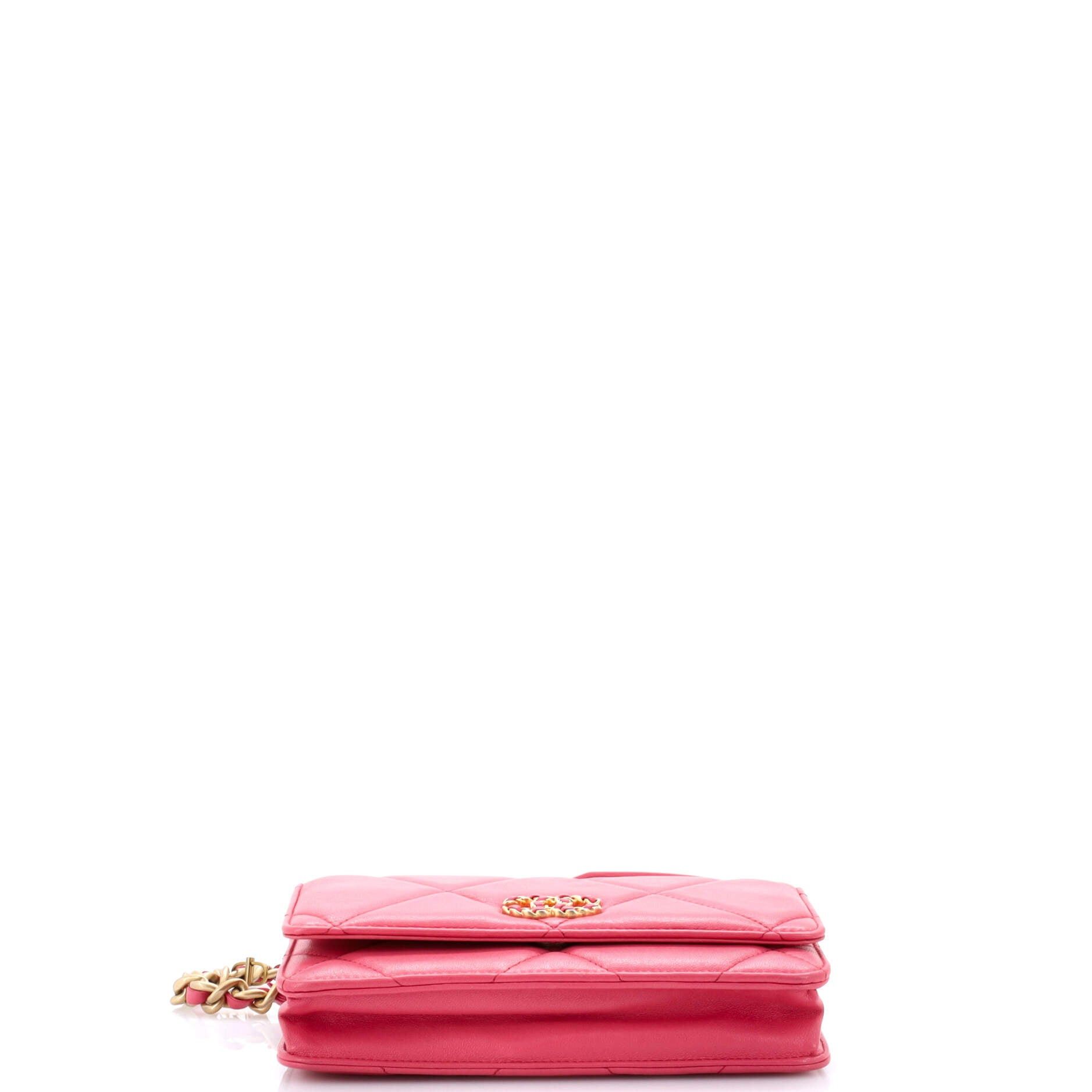 Chanel 19 Wallet on Chain Size ONE SIZE - 4 Thumbnail