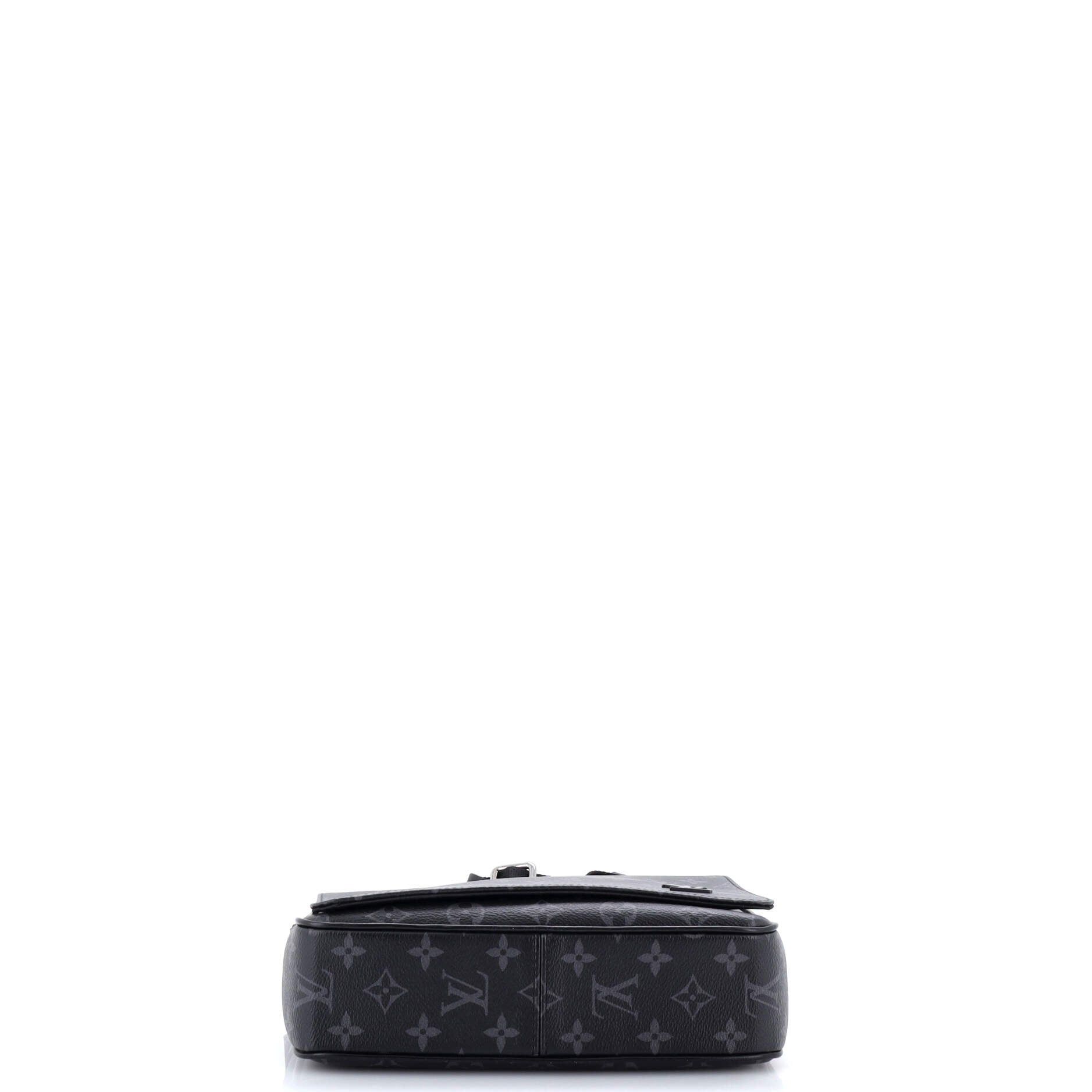 Louis Vuitton District Messenger Bag Size ONE SIZE - 4 Thumbnail