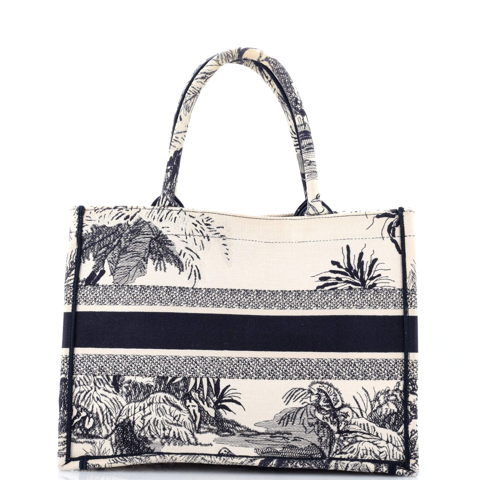 Dior Book Tote Size ONE SIZE - 3 Thumbnail