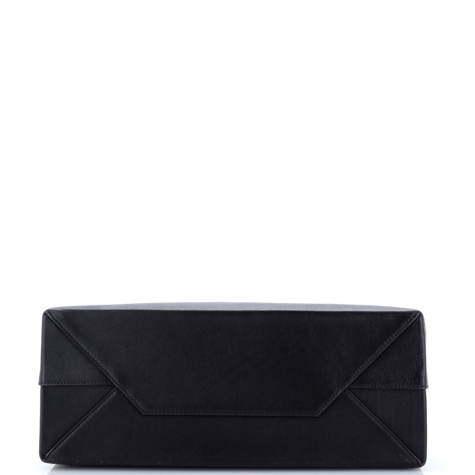 Balenciaga Duty Free Chain Tote Size ONE SIZE - 4 Thumbnail