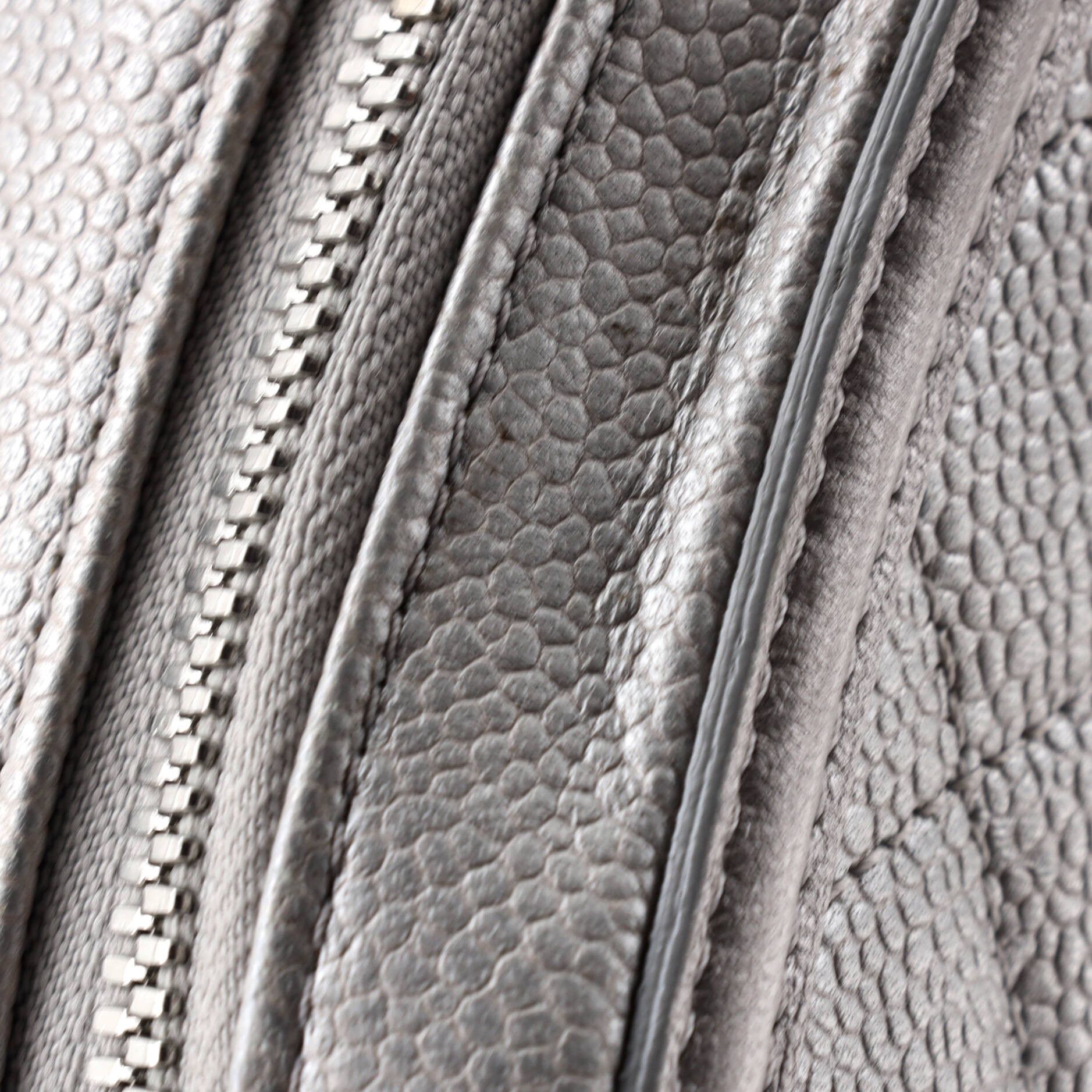 Chanel Filigree Vanity Case Size ONE SIZE - 7 Thumbnail