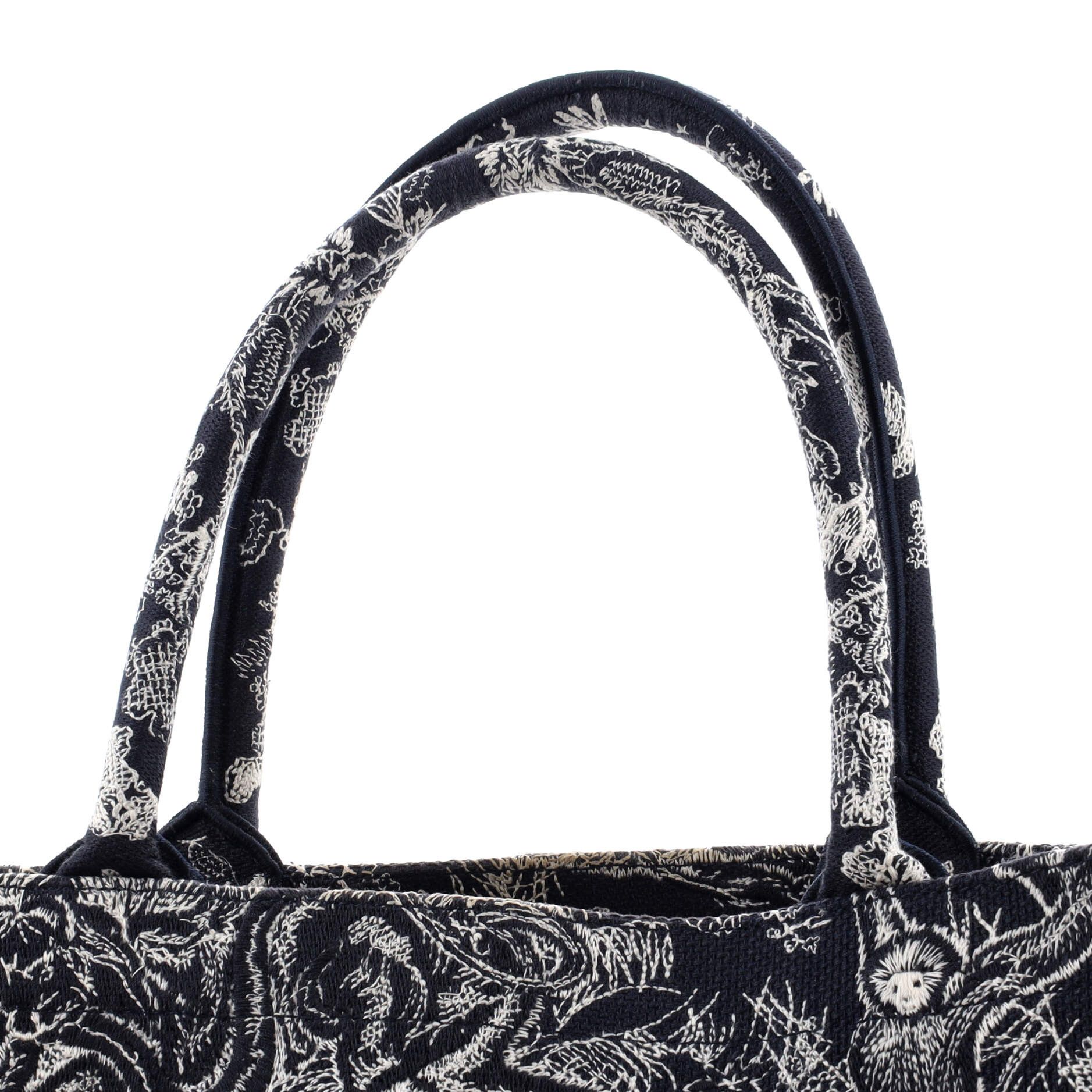 Dior Book Tote Size ONE SIZE - 7 Thumbnail