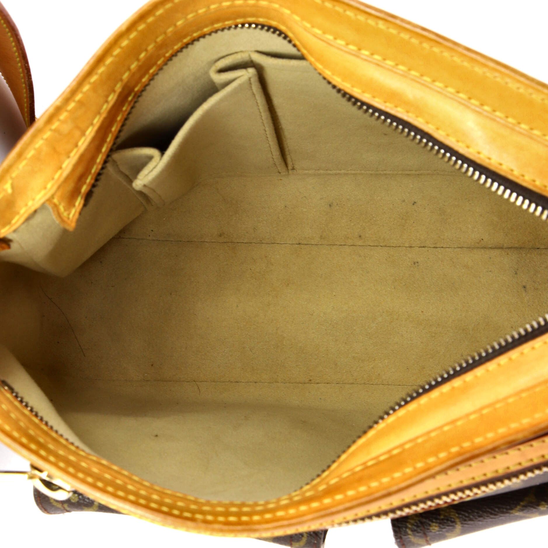 Louis Vuitton Hudson Handbag Size ONE SIZE - 5 Thumbnail