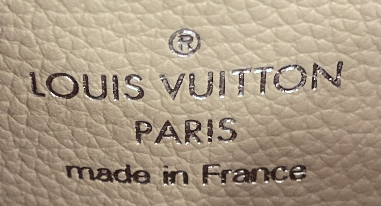 Louis Vuitton Carmel Hobo Size ONE SIZE - 9 Thumbnail