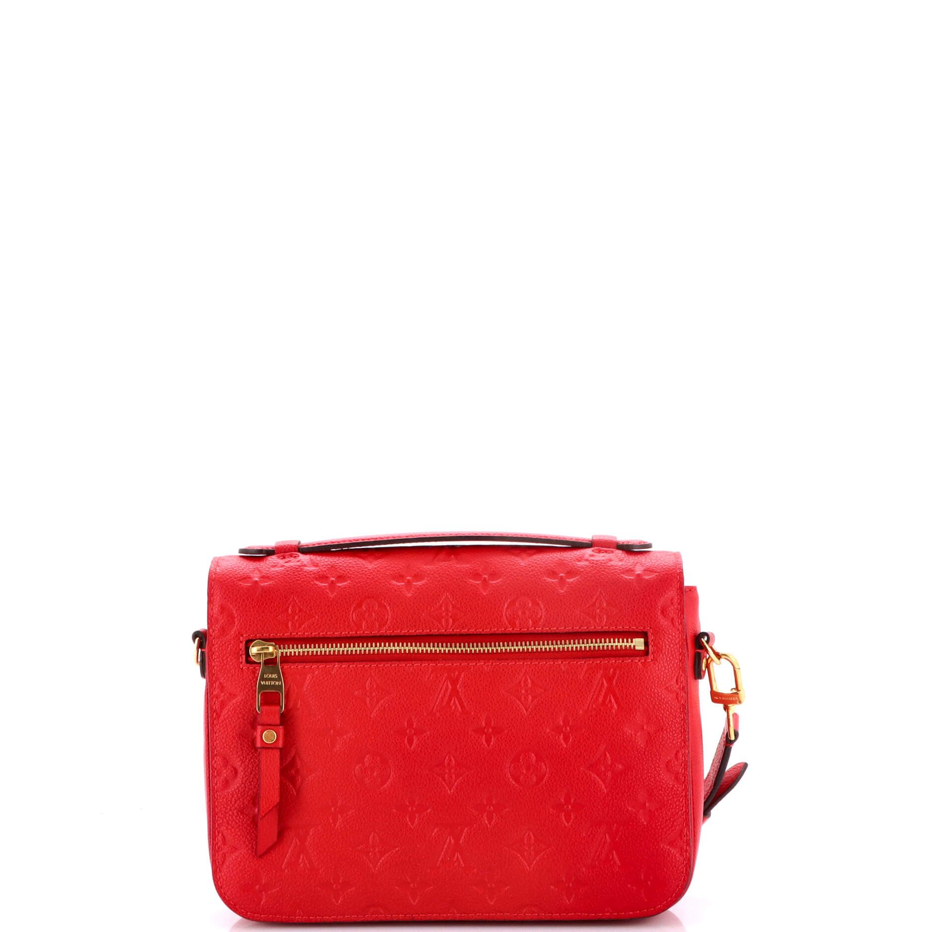 Louis Vuitton Pochette Metis Size ONE SIZE - 3 Thumbnail