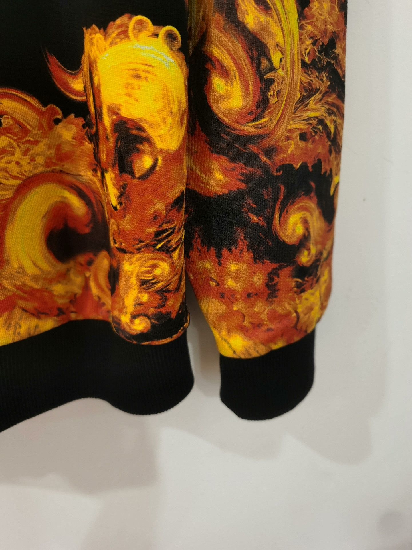 Givenchy Givenchy Flame Print Sweatshirt Size US S / EU 44-46 / 1 - 5 Thumbnail